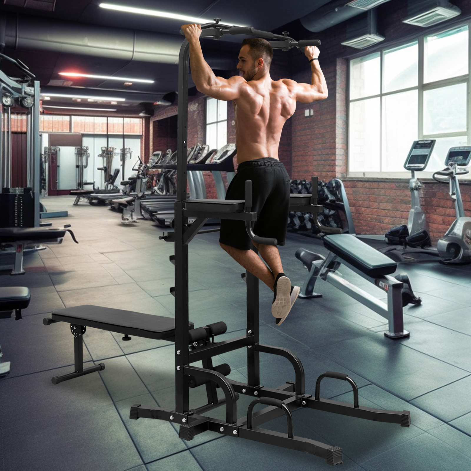 Multiples exercices tractions‑dips‑pompes‑sit‑ups