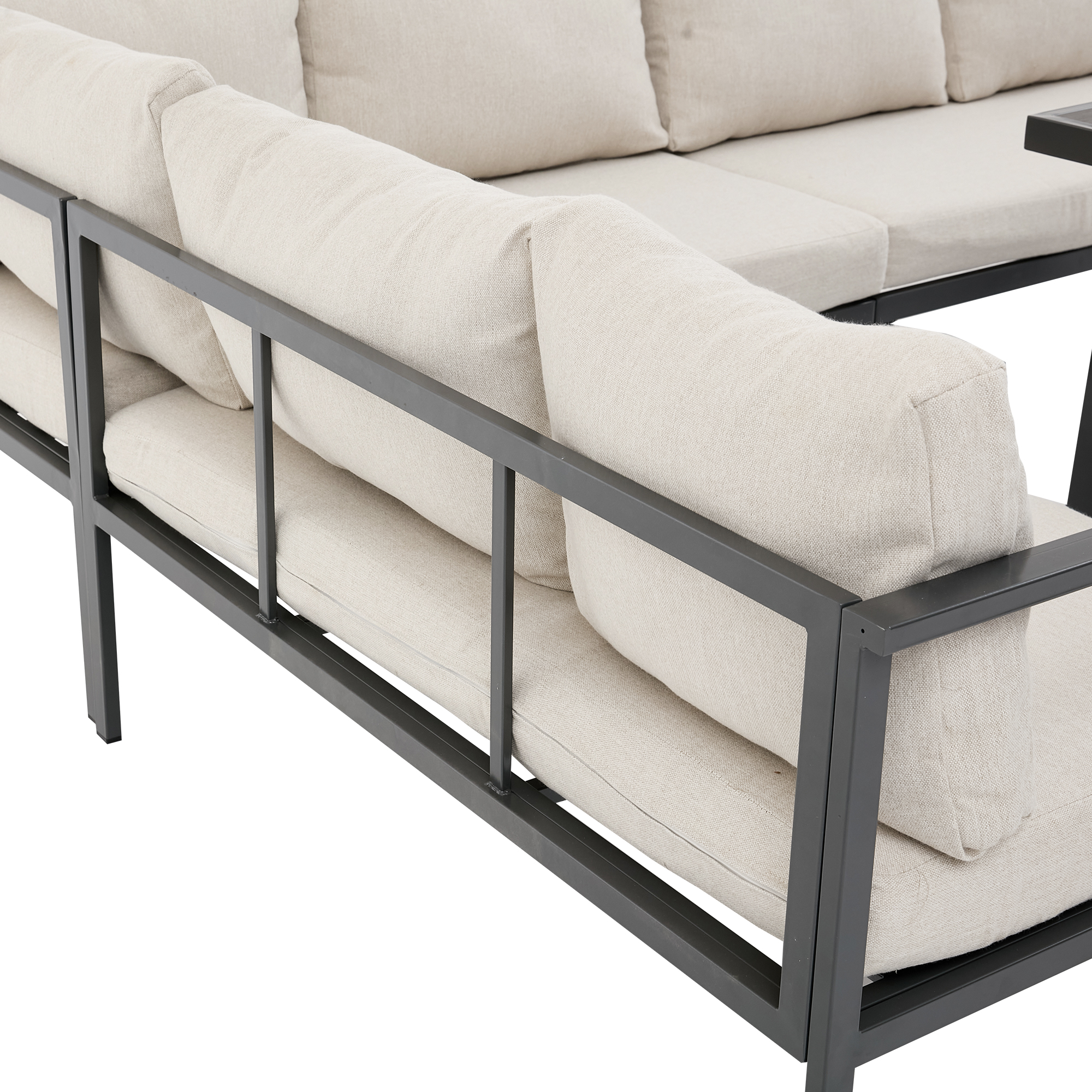 Salon de jardin design beige moderne