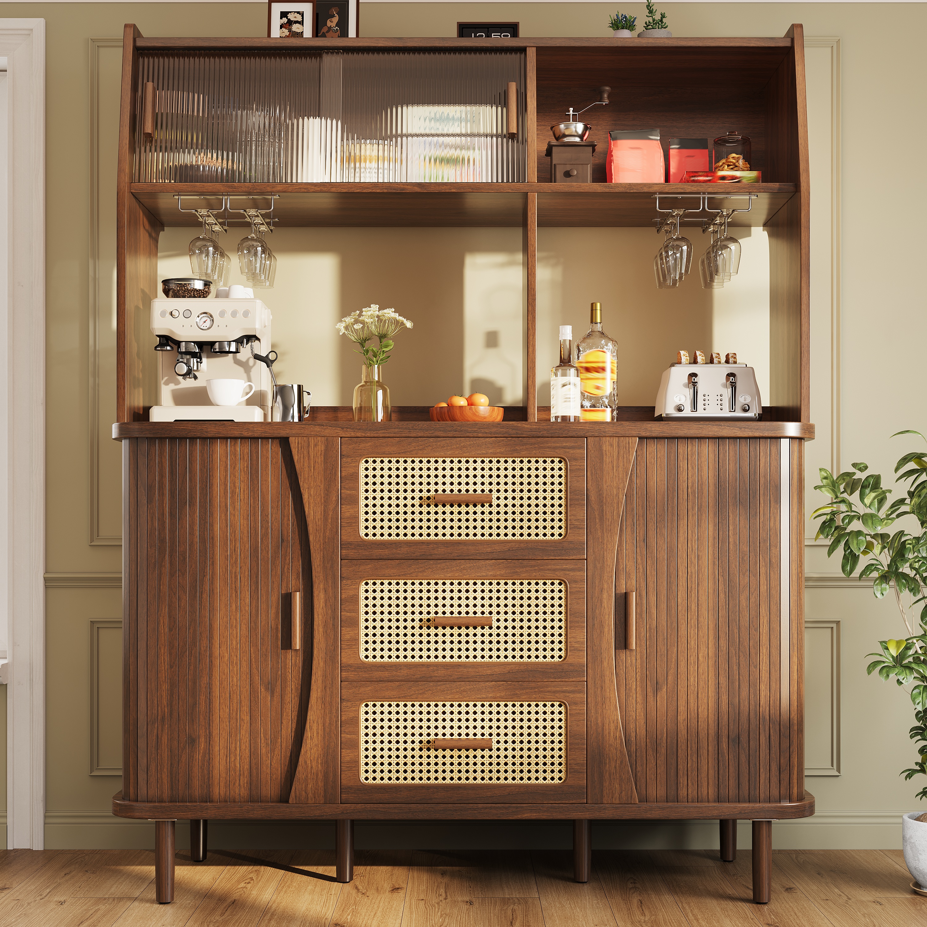 Hochwertiger Buffetschrank mit Rattanoptik & Glass