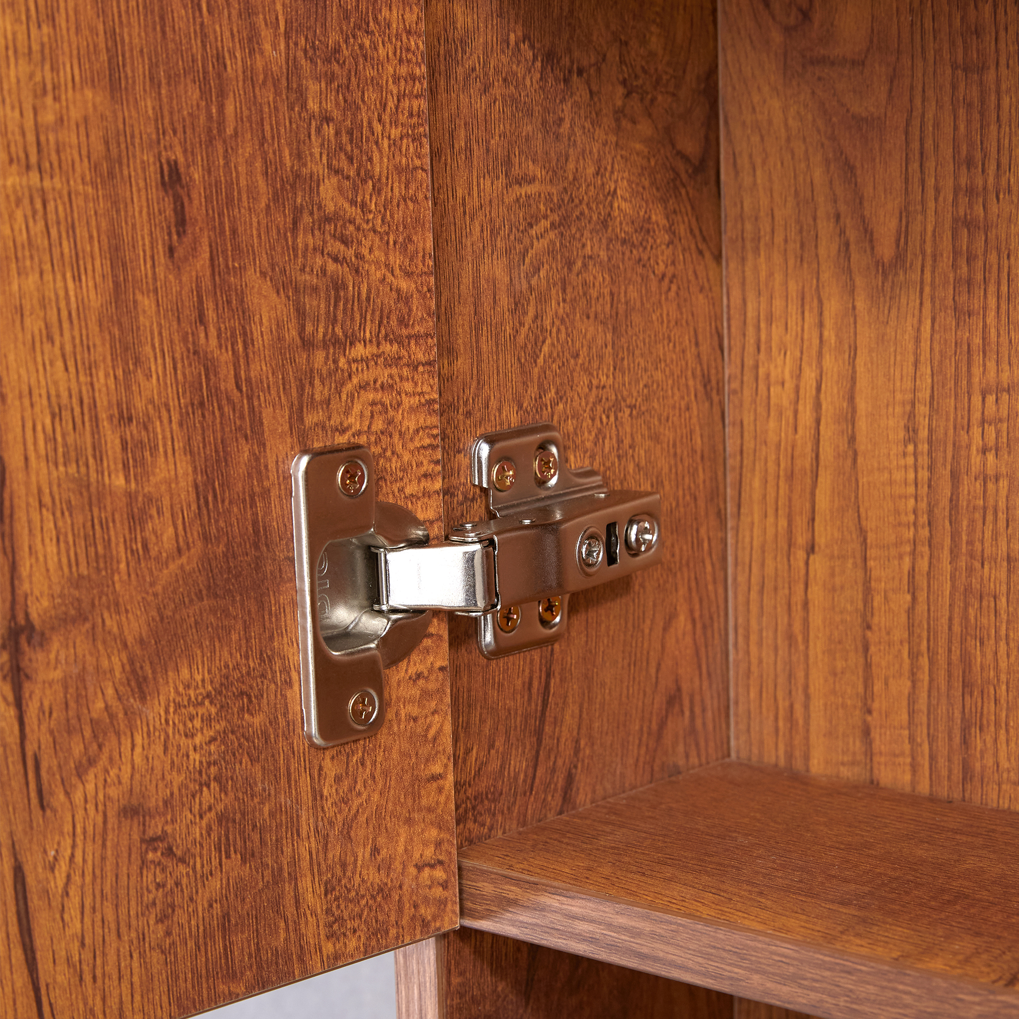 Nussbaumfarbener Badezimmerschrank aus MDF, mit Sp