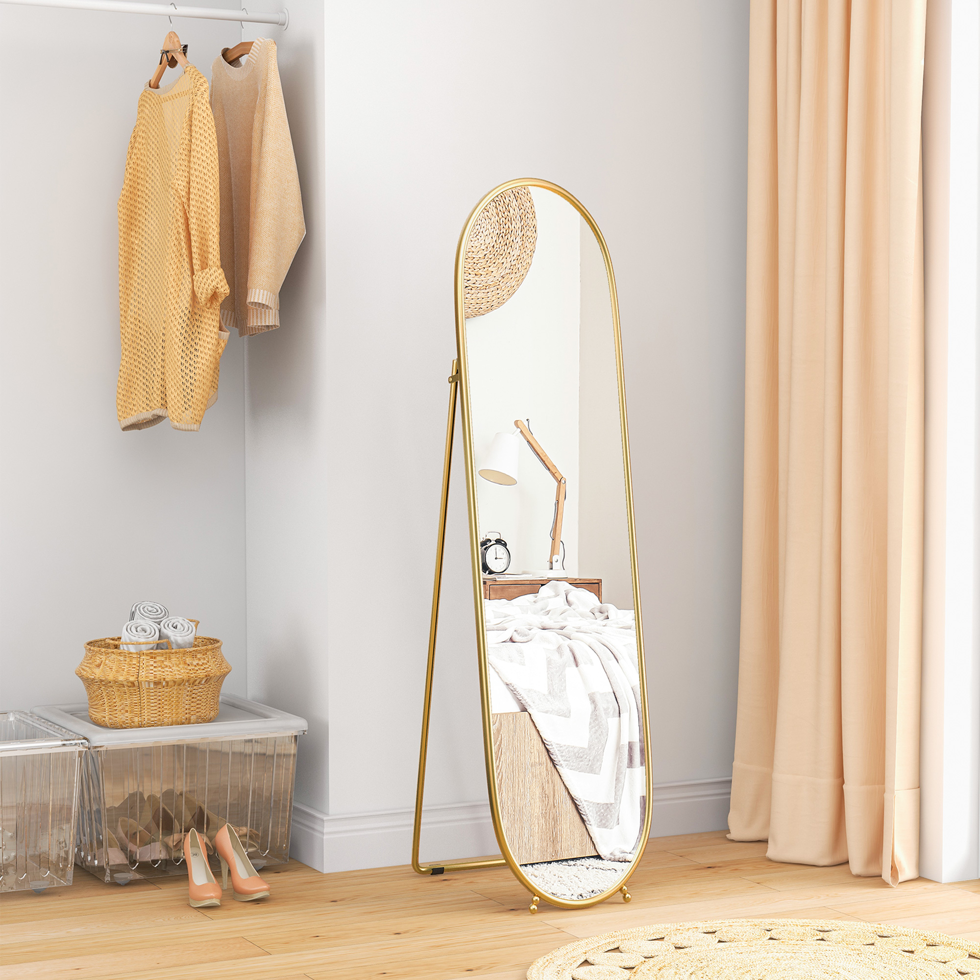 Miroir sur pied ovale doré déco chambre