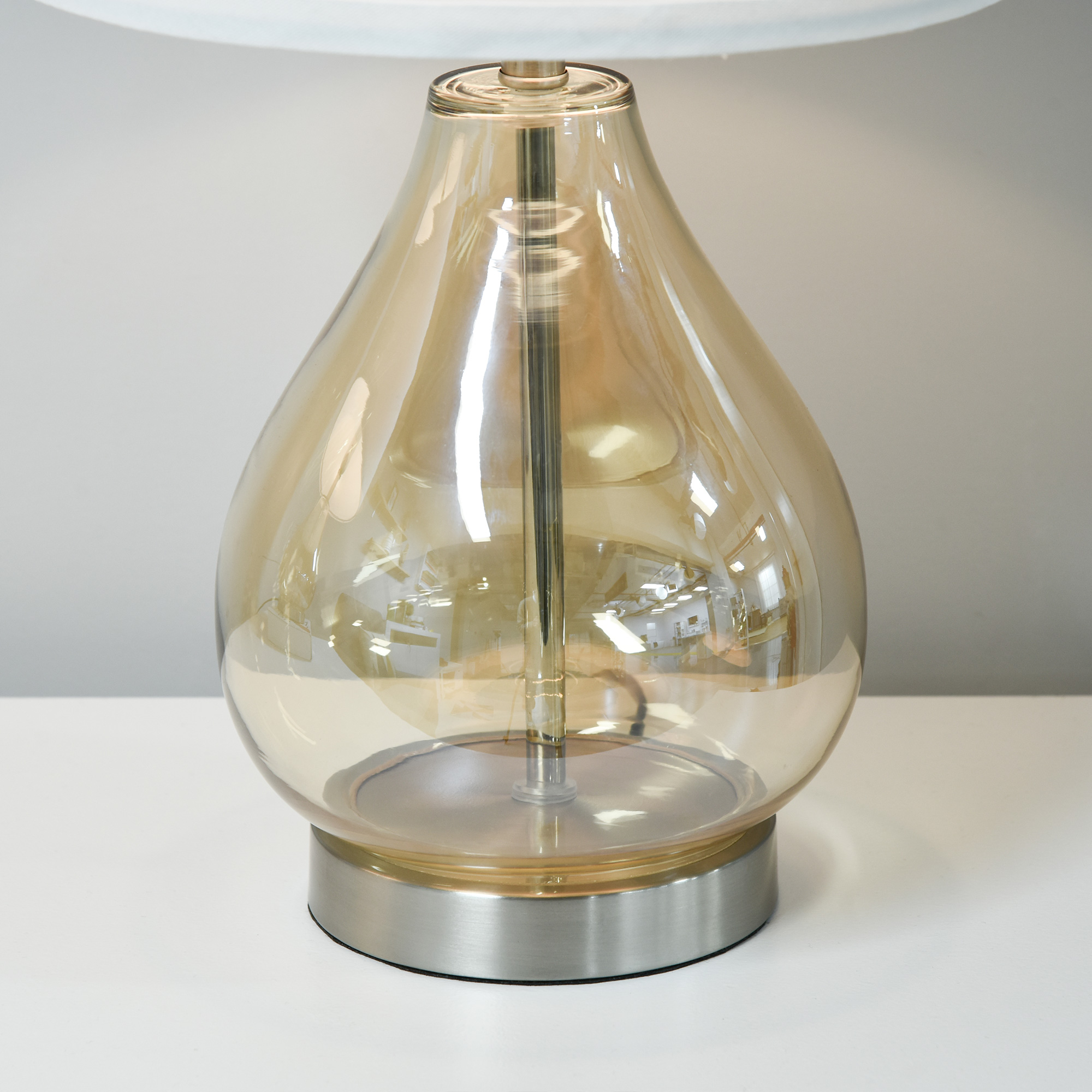 Base verre ambré forme poire détail