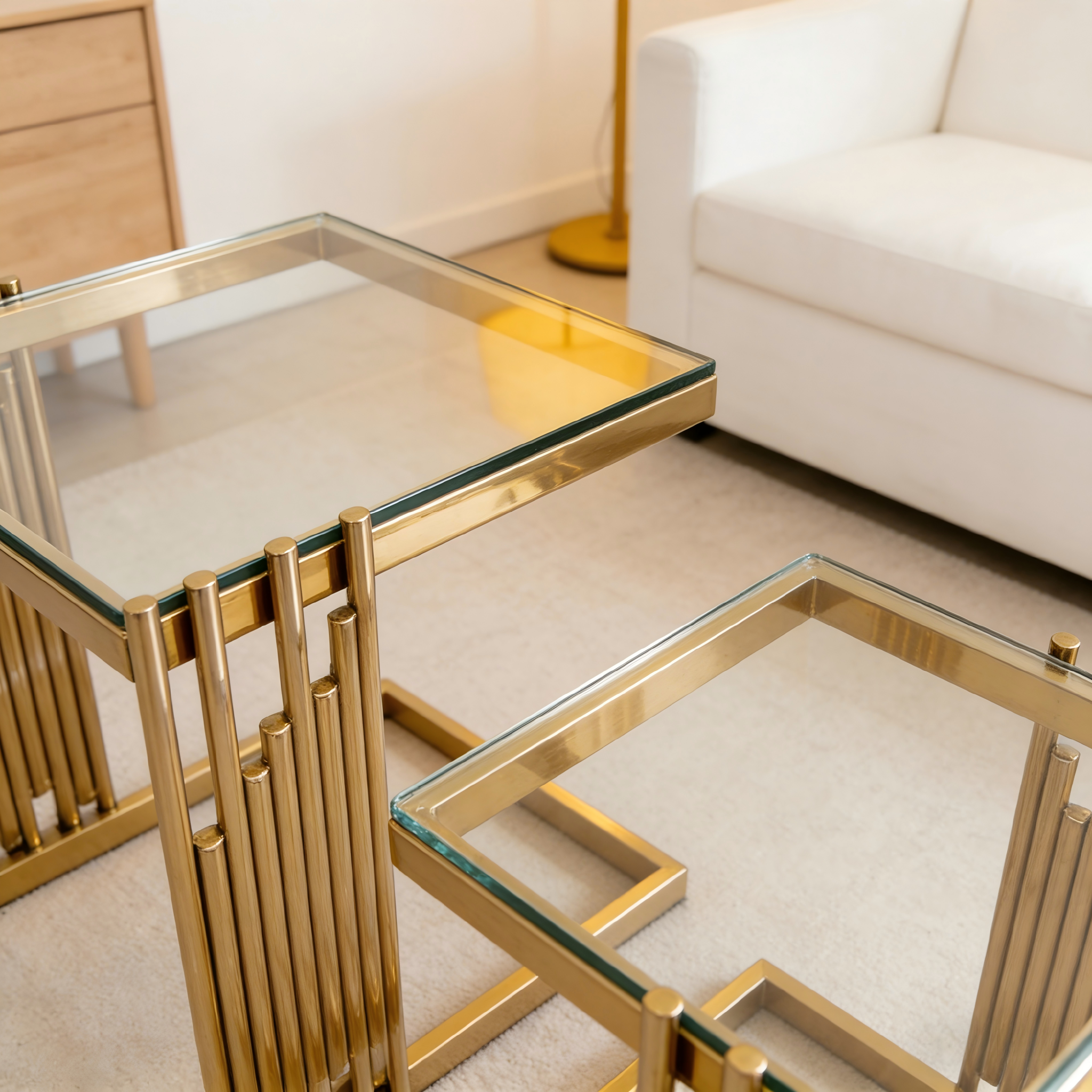 Ensemble de 2 tables basses gigognes en verre trempé, cadre acier inoxydable doré, design carré grand et petit, utilisation flexible, résistant aux chocs et rayures, pour salon, luxe et stabilité, look glamour - image 6