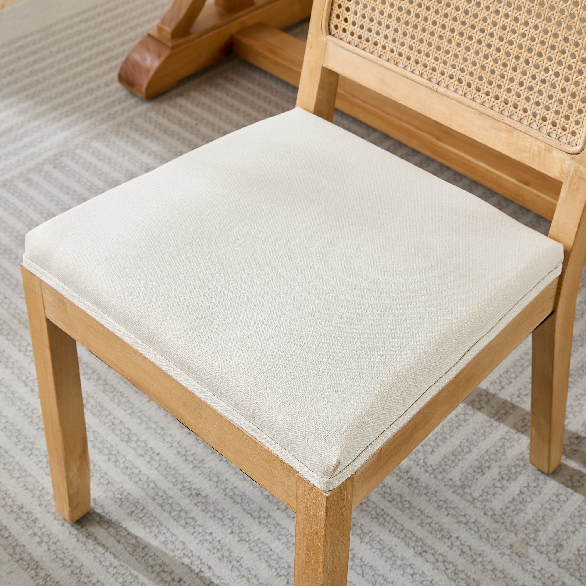 Présentation du chaise de salle à manger