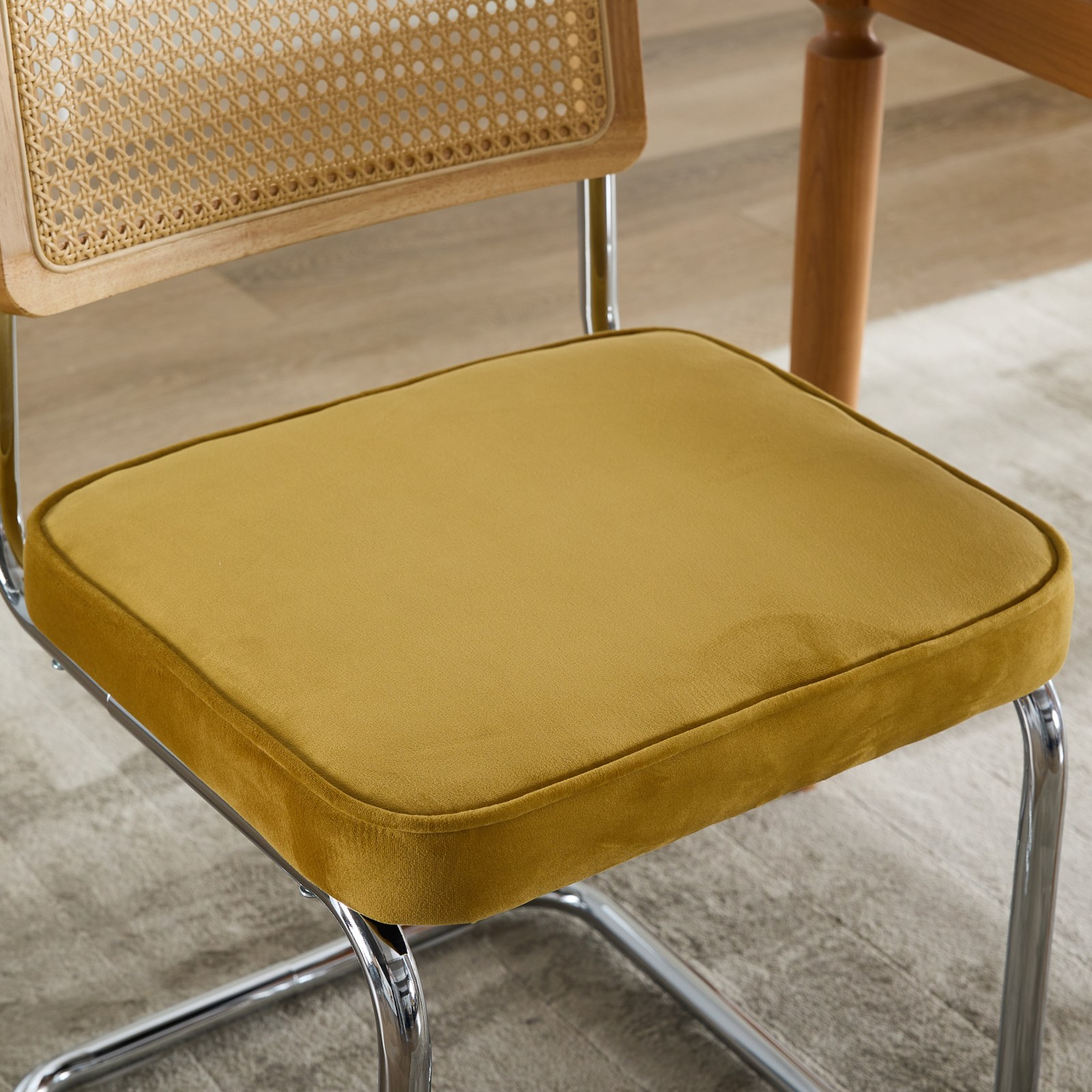 Présentation du chaise de salle à manger