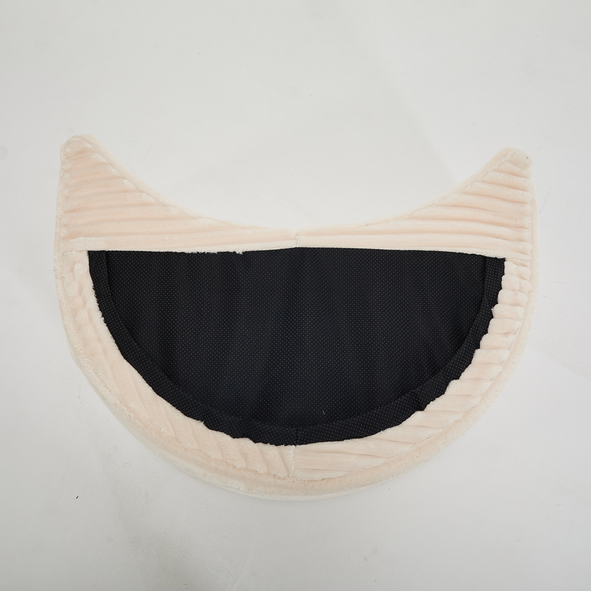 adapté pour chambre et salon, peut servir de repose‑pied, table d’appoint ou siège supplémentaire
