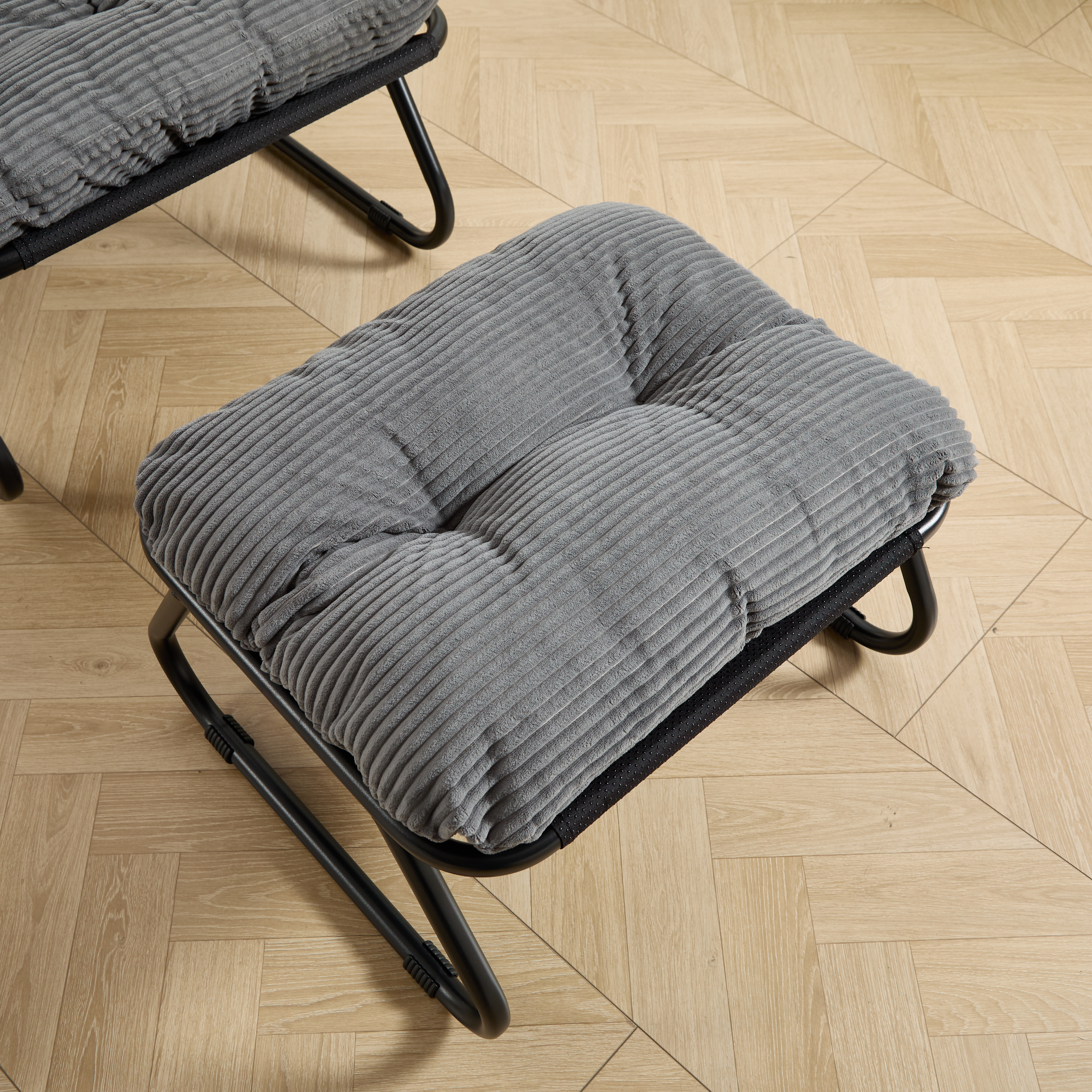 Fauteuil inclinable avec repose‑pied vue générale