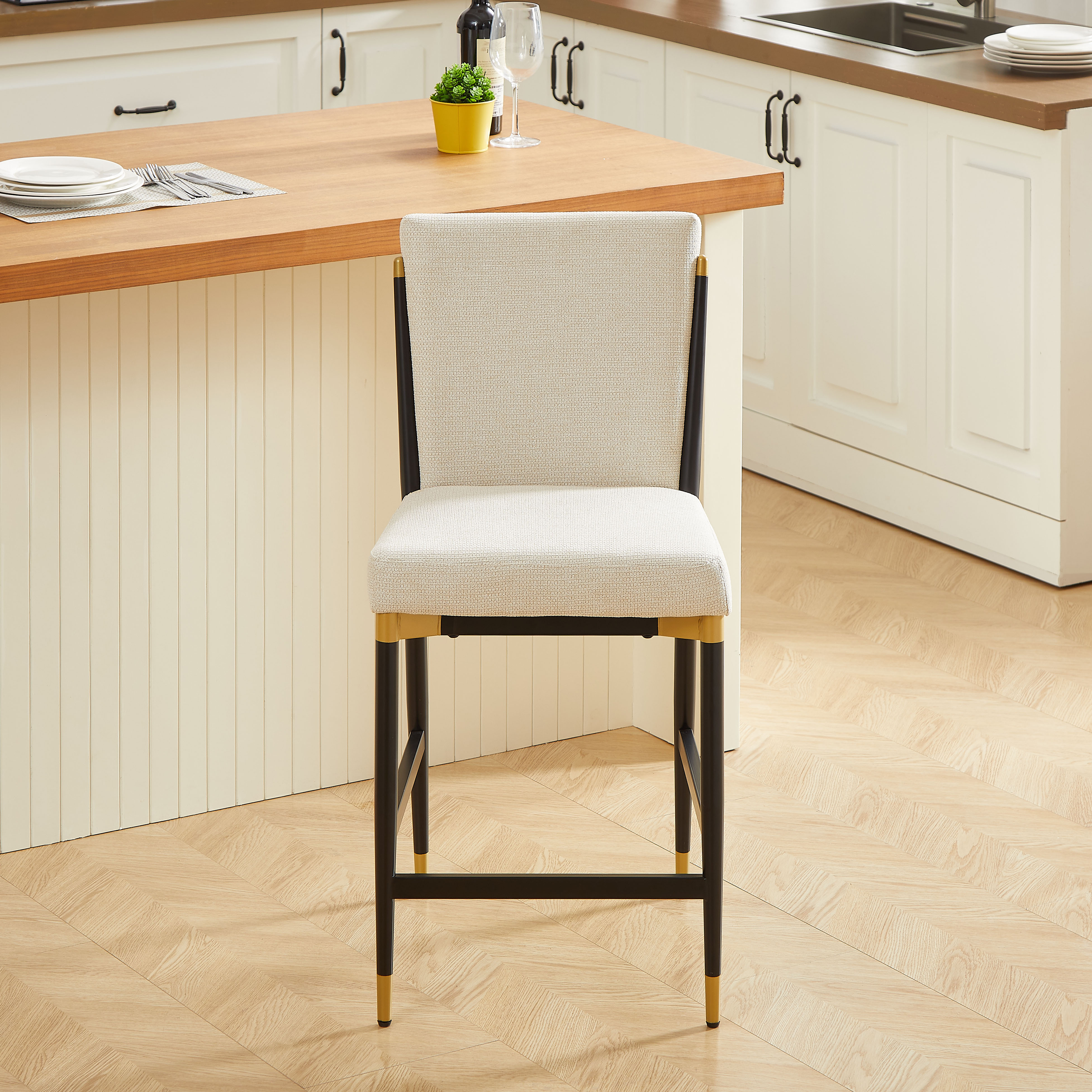 Image 11 – Tabouret de bar scandinave crème et noir doré