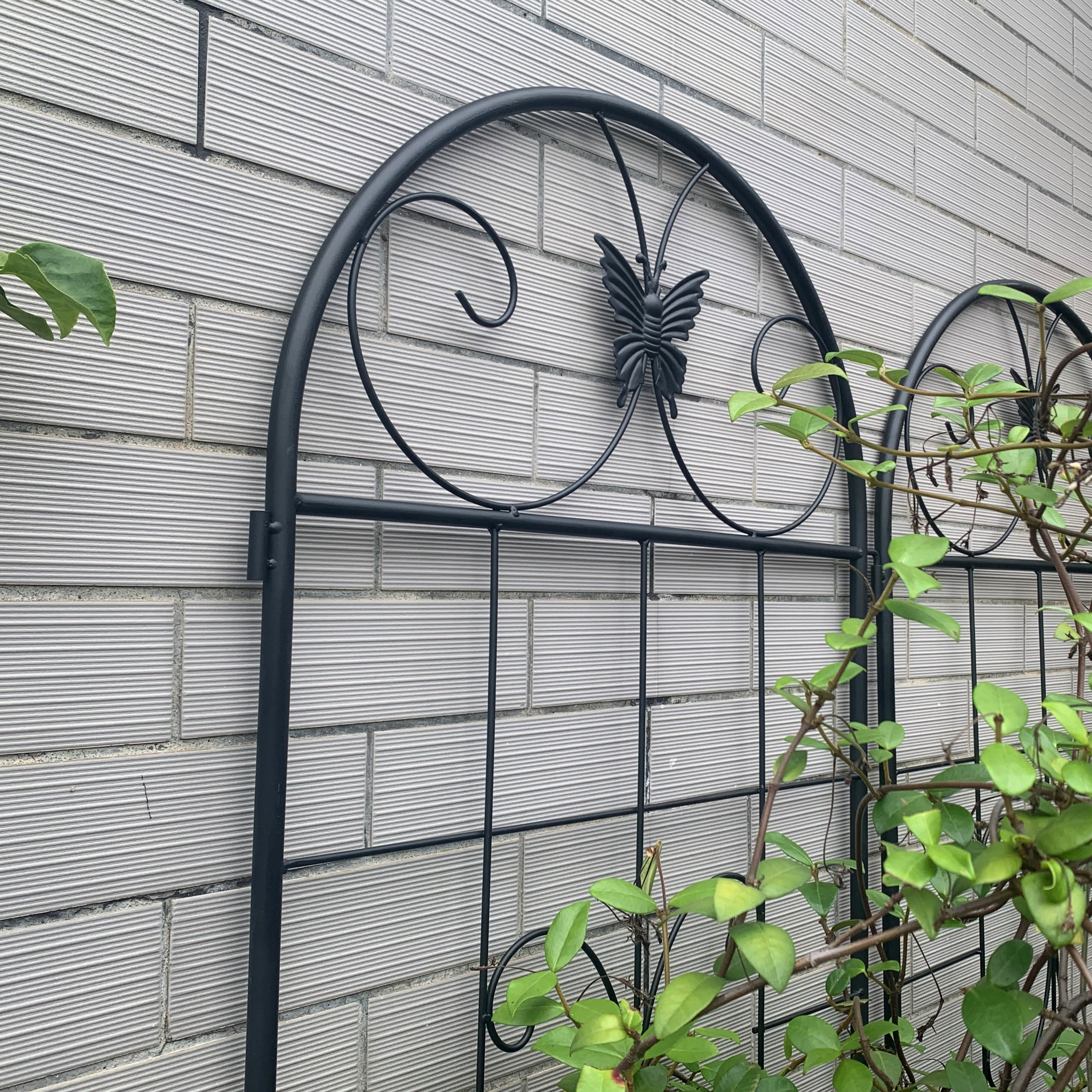 Design modulaire, peut combiner plusieurs grilles pour paravent ou structure d’angle