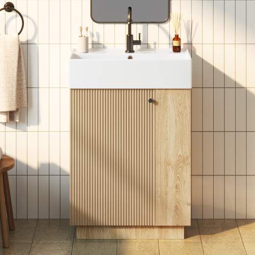 Façade ondulée avec finition aspect bois naturel