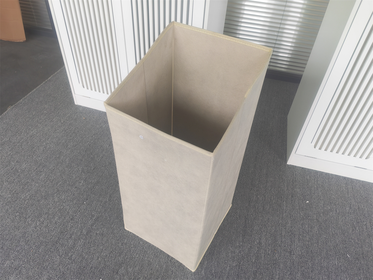 Détail du meuble de rangement