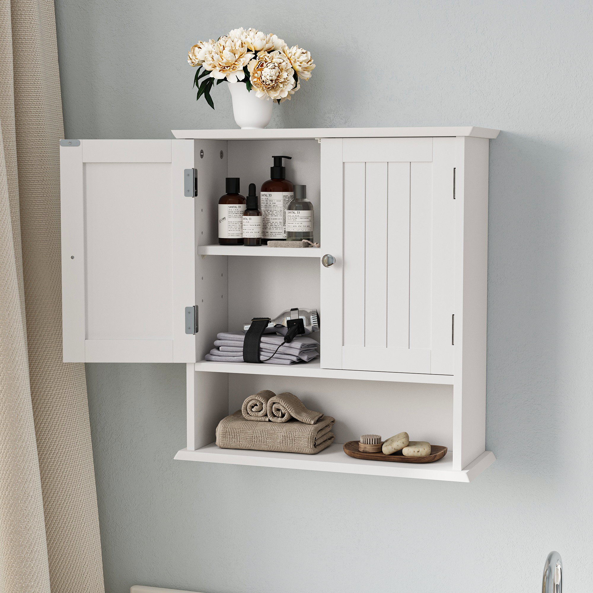 Weißer wandmontierter Badezimmerschrank, Medizinsc