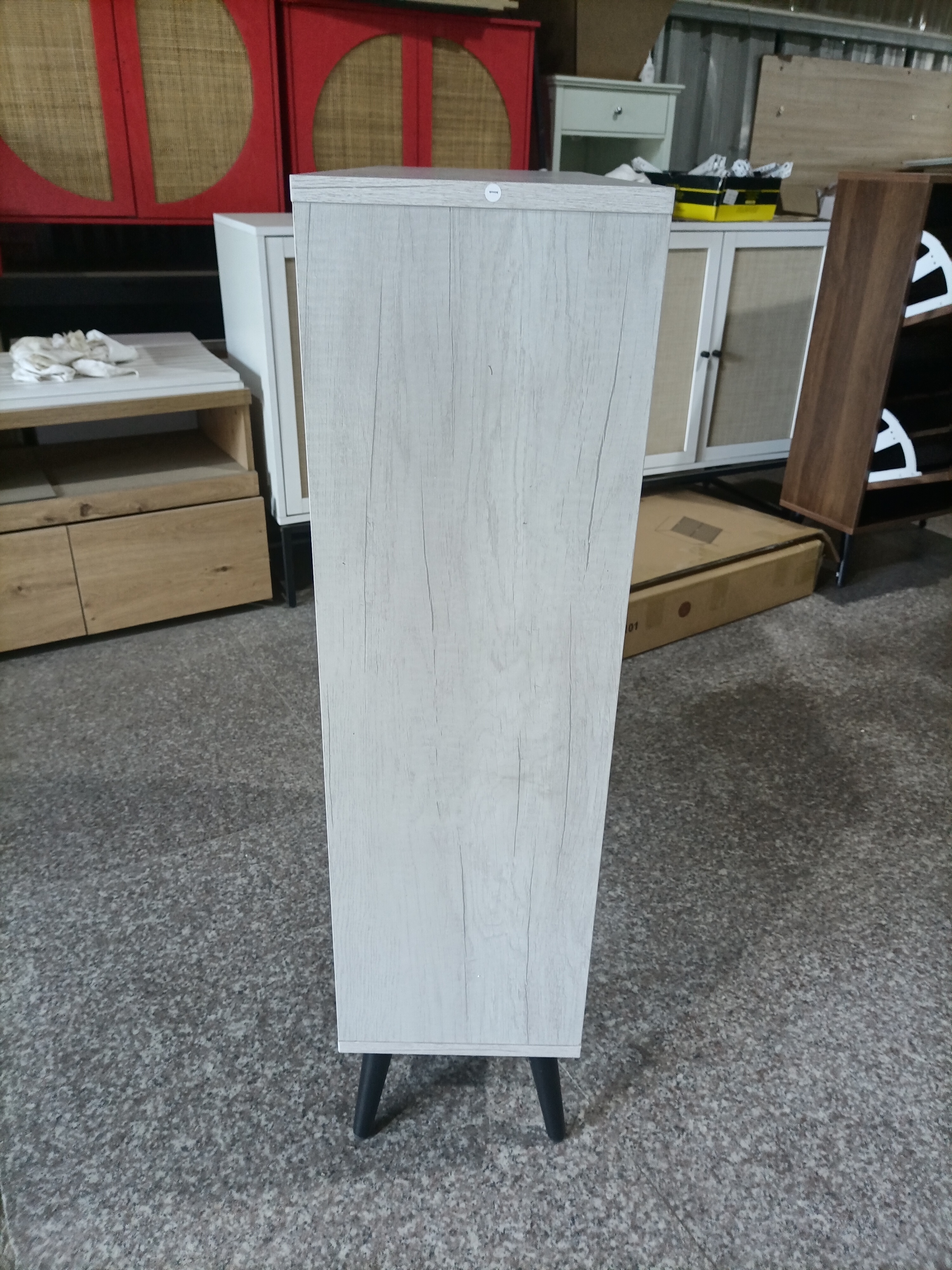 Détail du meuble à chaussures