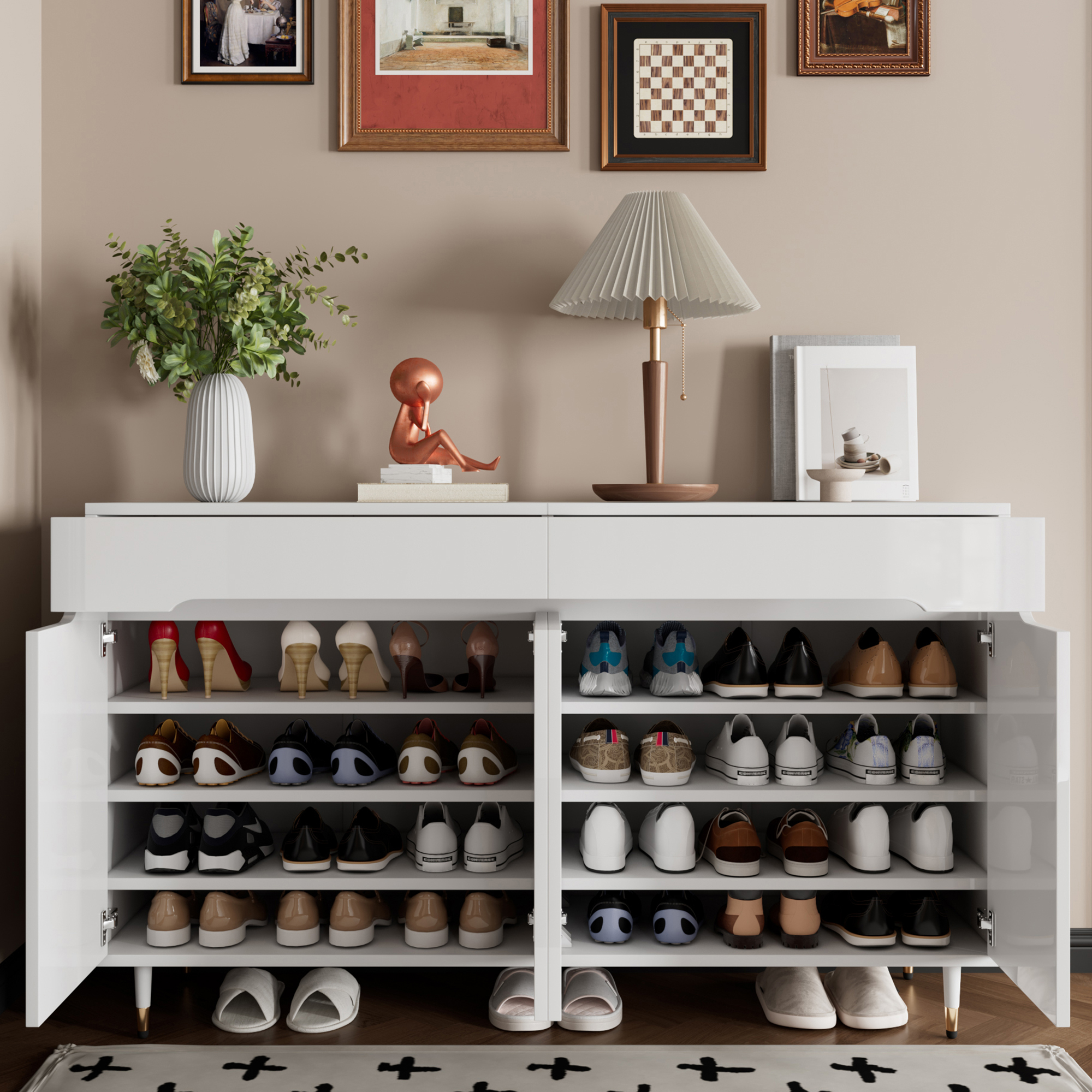 Détail du meuble à chaussures