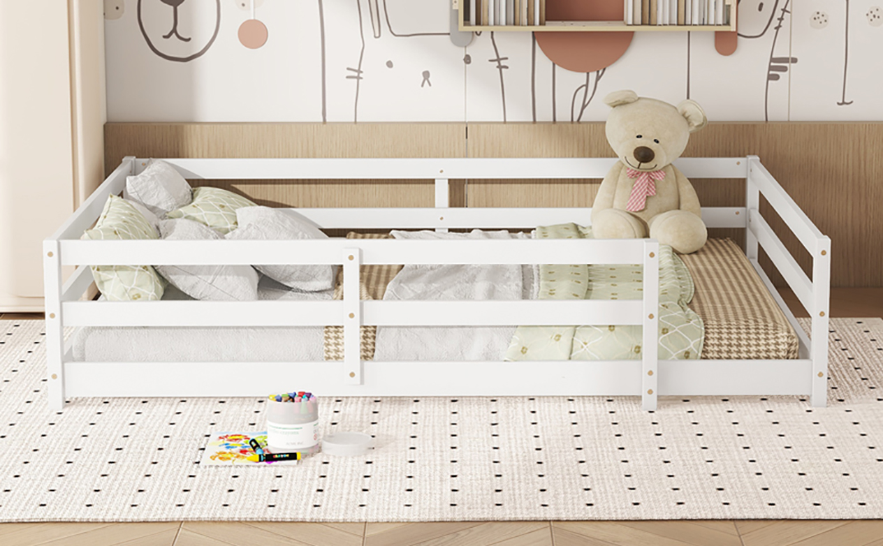 Montessori Bodenbett mit 4-Seiten-Gitter – Vollflä
