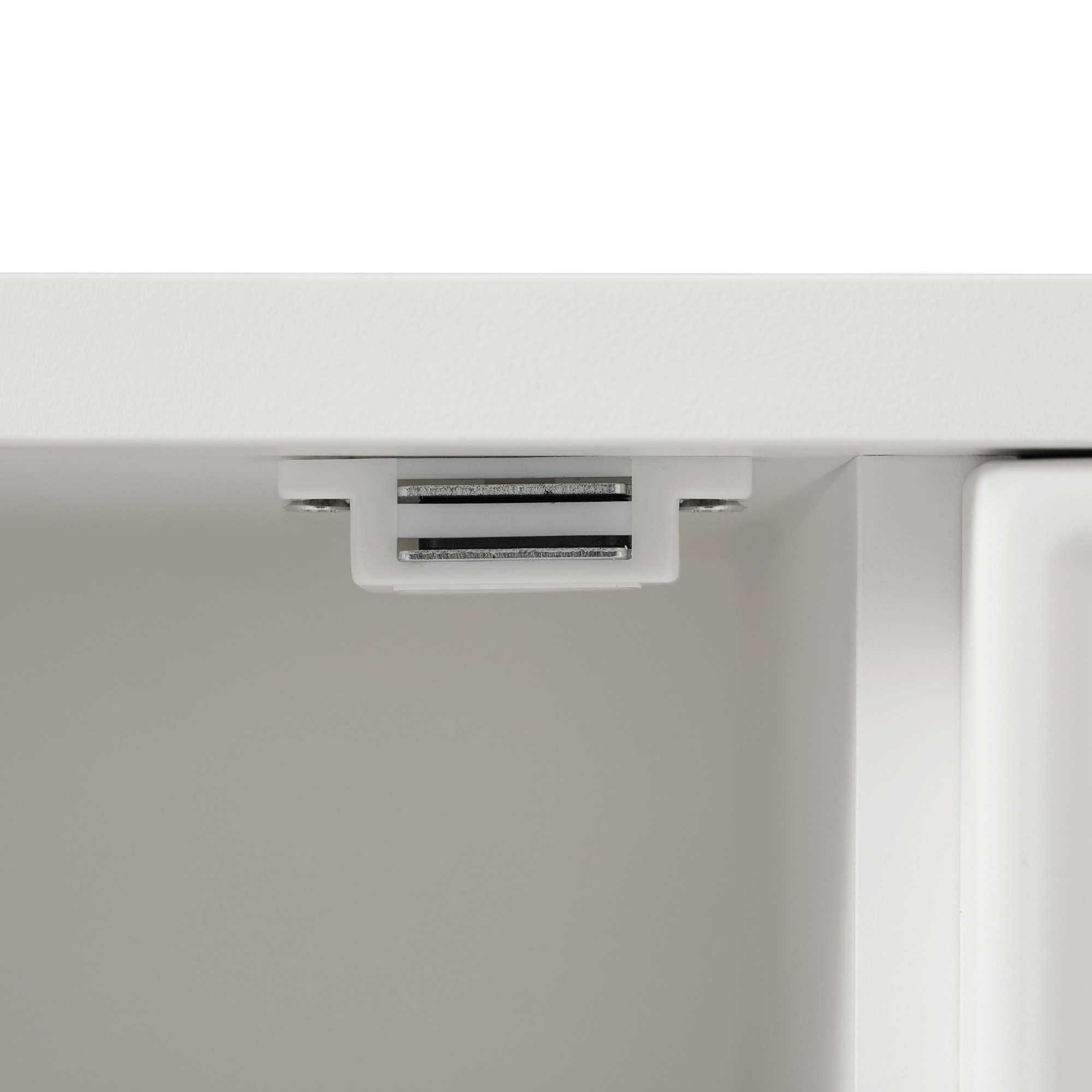 produit fini commode de rangement moderne