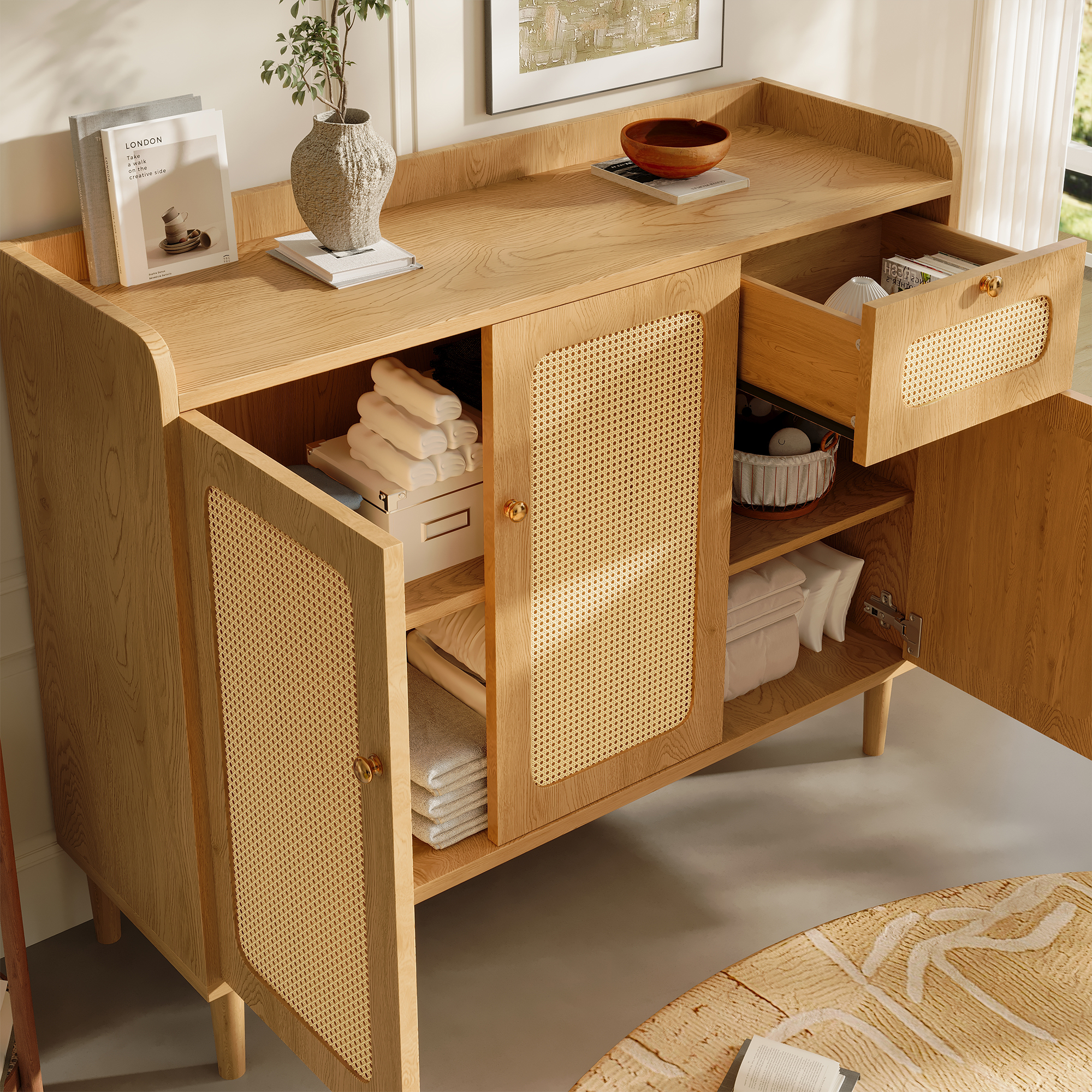 Buffet bas 120 cm, meuble de rangement avec 3 portes, 1 tiroir, étagères réglables, façades en cannage, MDF, Effet chêne