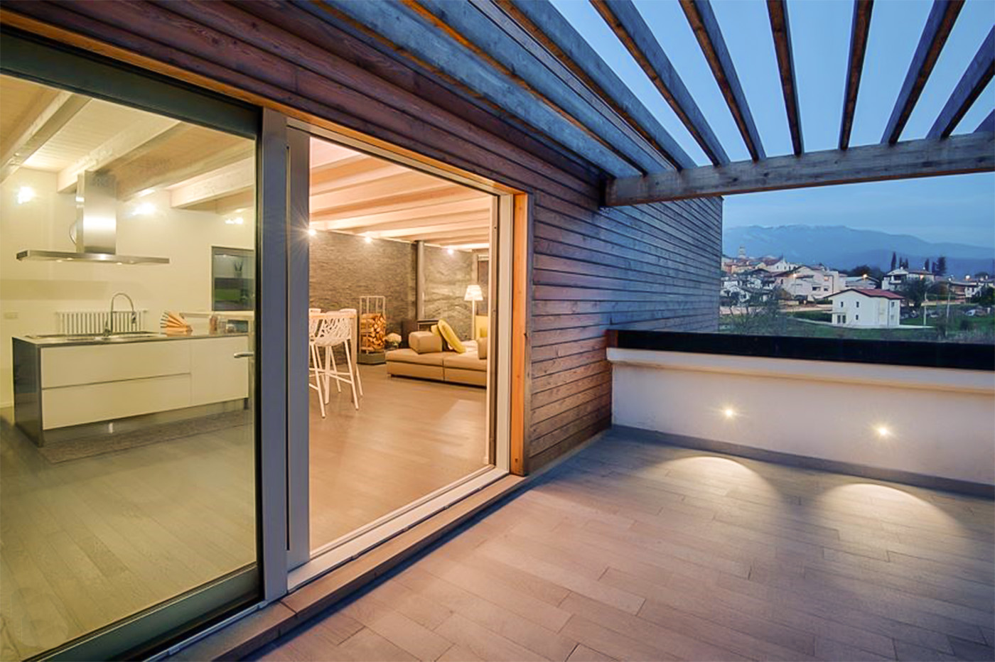 class=img-responsive