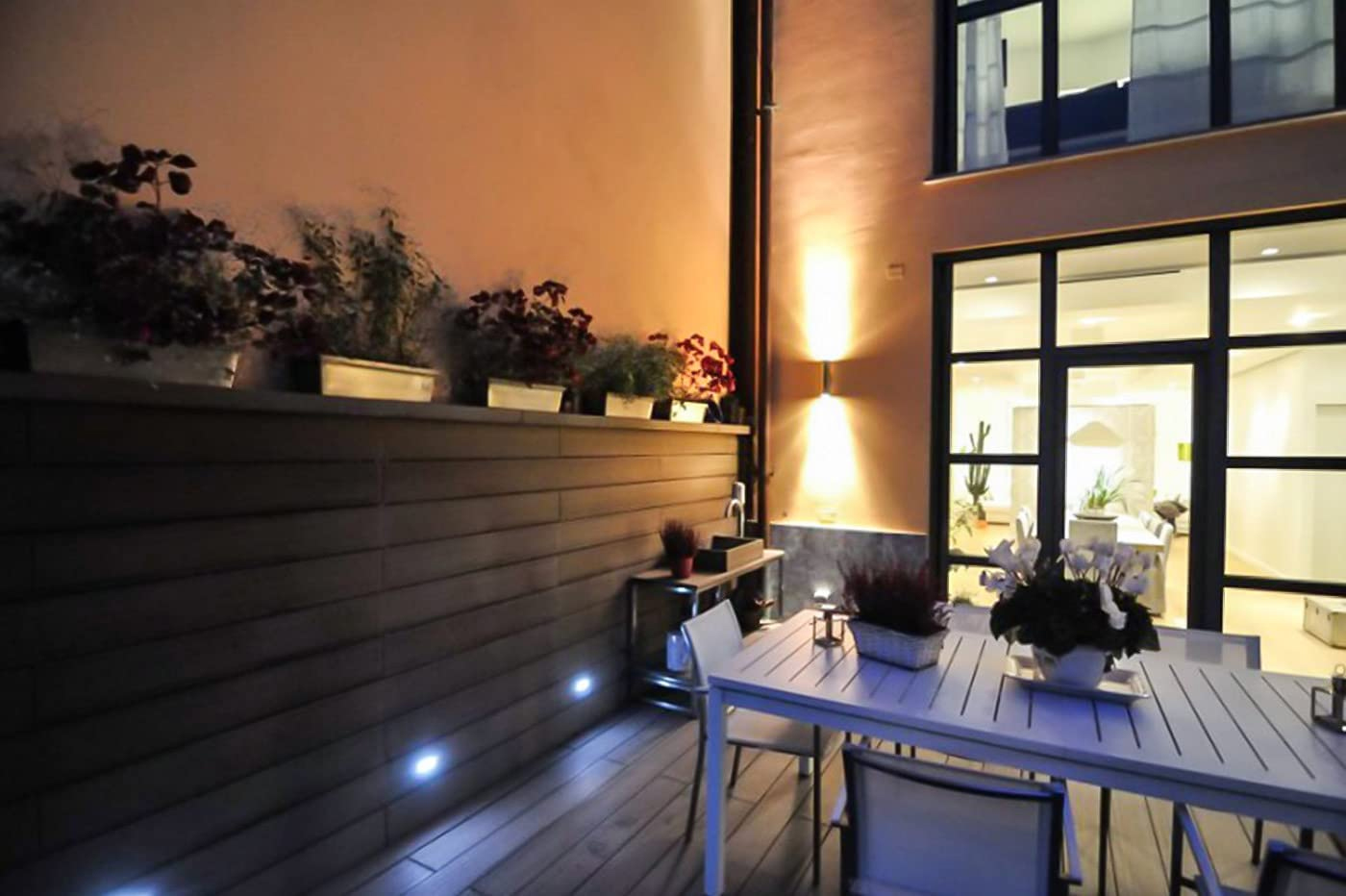 class=img-responsive