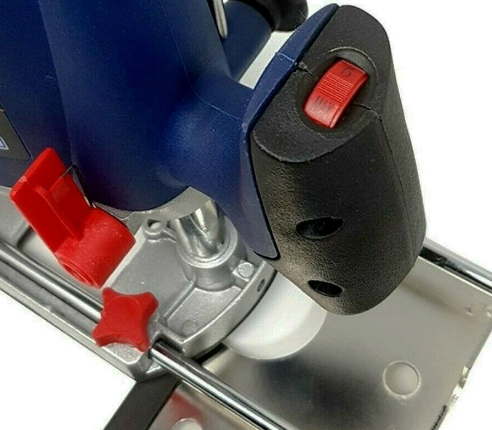 class=img-responsive