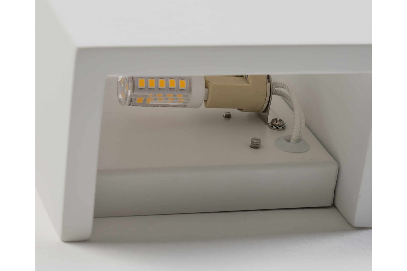 class=img-responsive