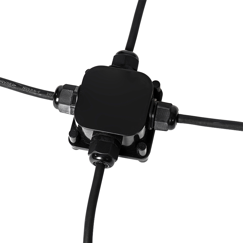 Set de 3 focos de jardín negros con cable y enchufe IP65 - Done