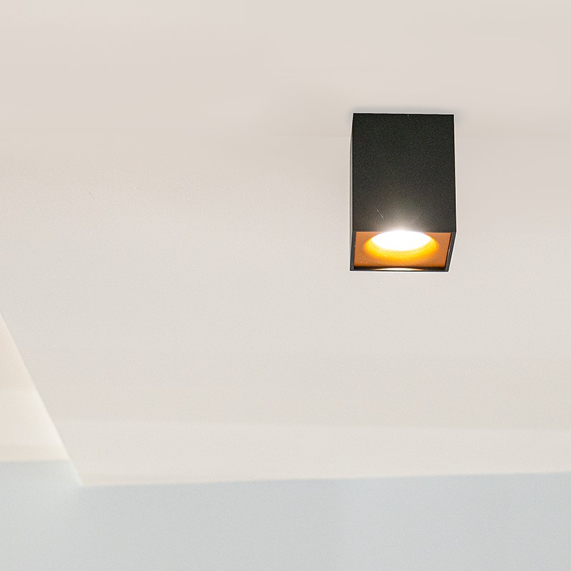 Modern Spotlight Black with Gold - Quba delux