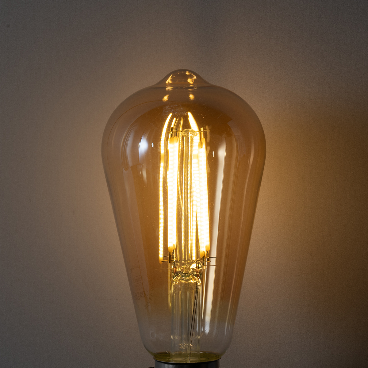 Bombilla LED E27 ST64 Dorada Regulable en 3 Pasos 6W 700 lm 2700K