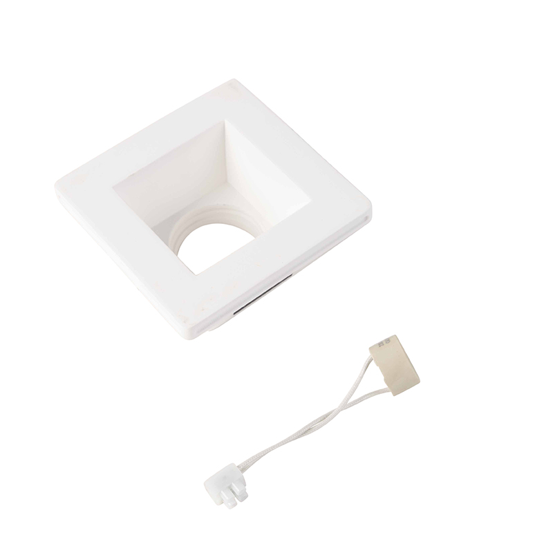 Vertiefter Fleck weiß 12 cm quadratisch - Zigeunerstuck