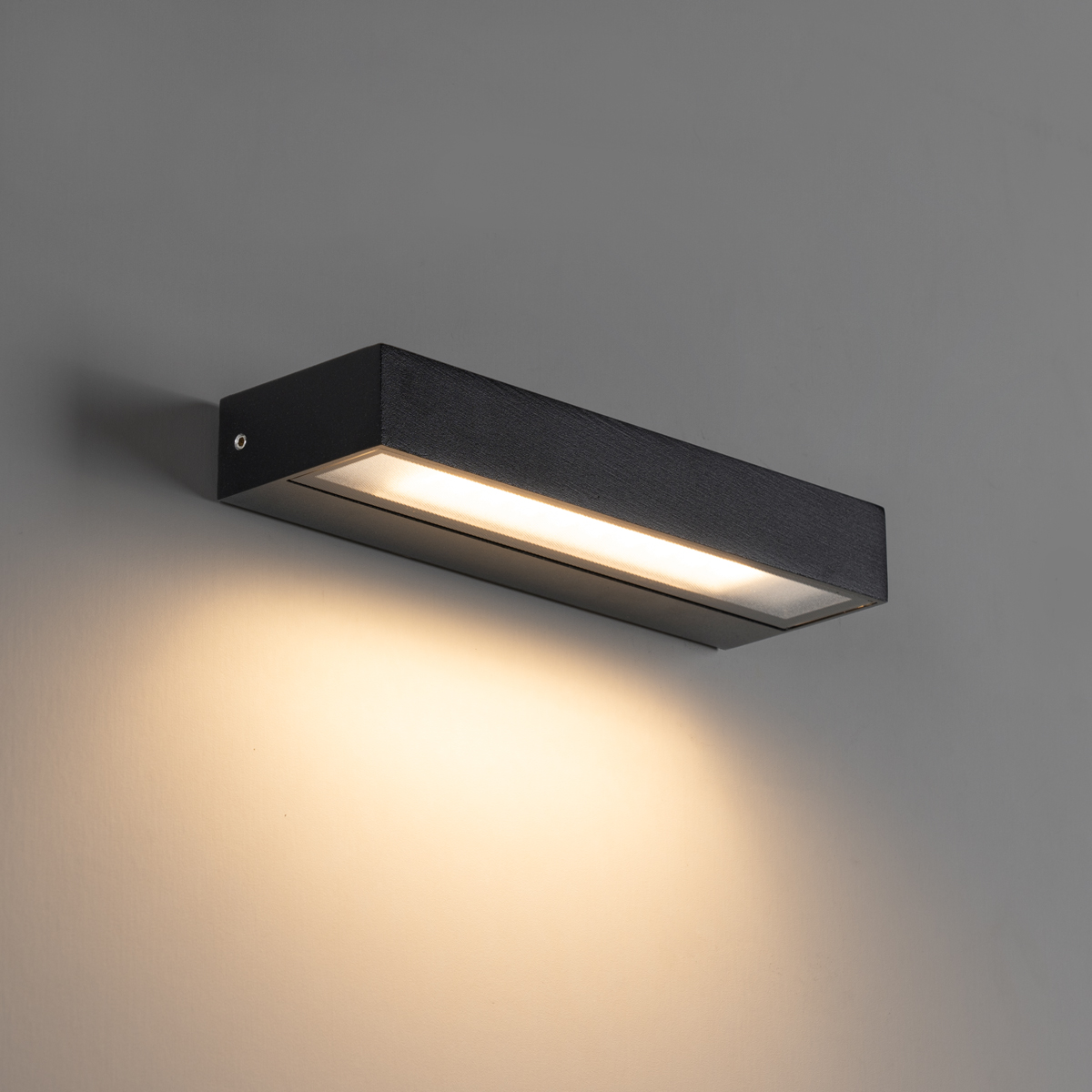 Lampada da parete moderna nera con LED IP65 - Hannah