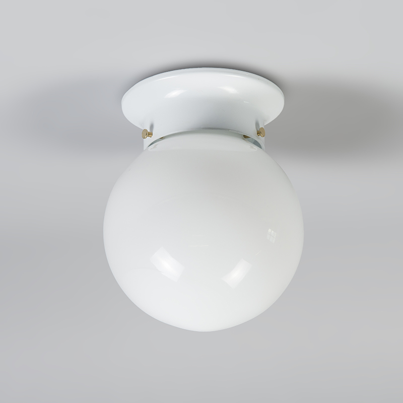 Plafonnier rétro en verre opale blanc - Scoop