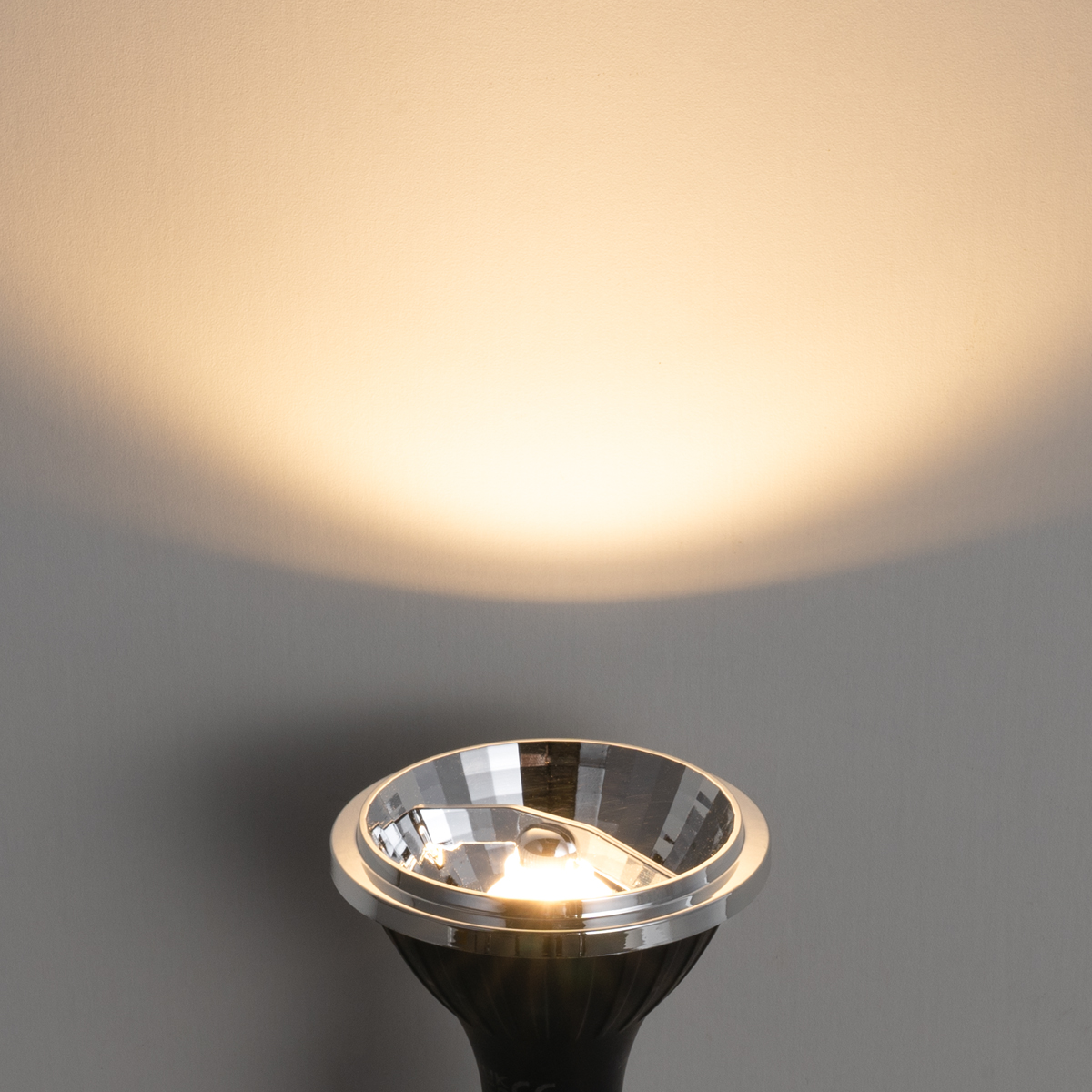Faretto LED GU10 6W – Bianco Caldo 3000K, 500 Lumen, 38°, Non Dimmerabile, A+