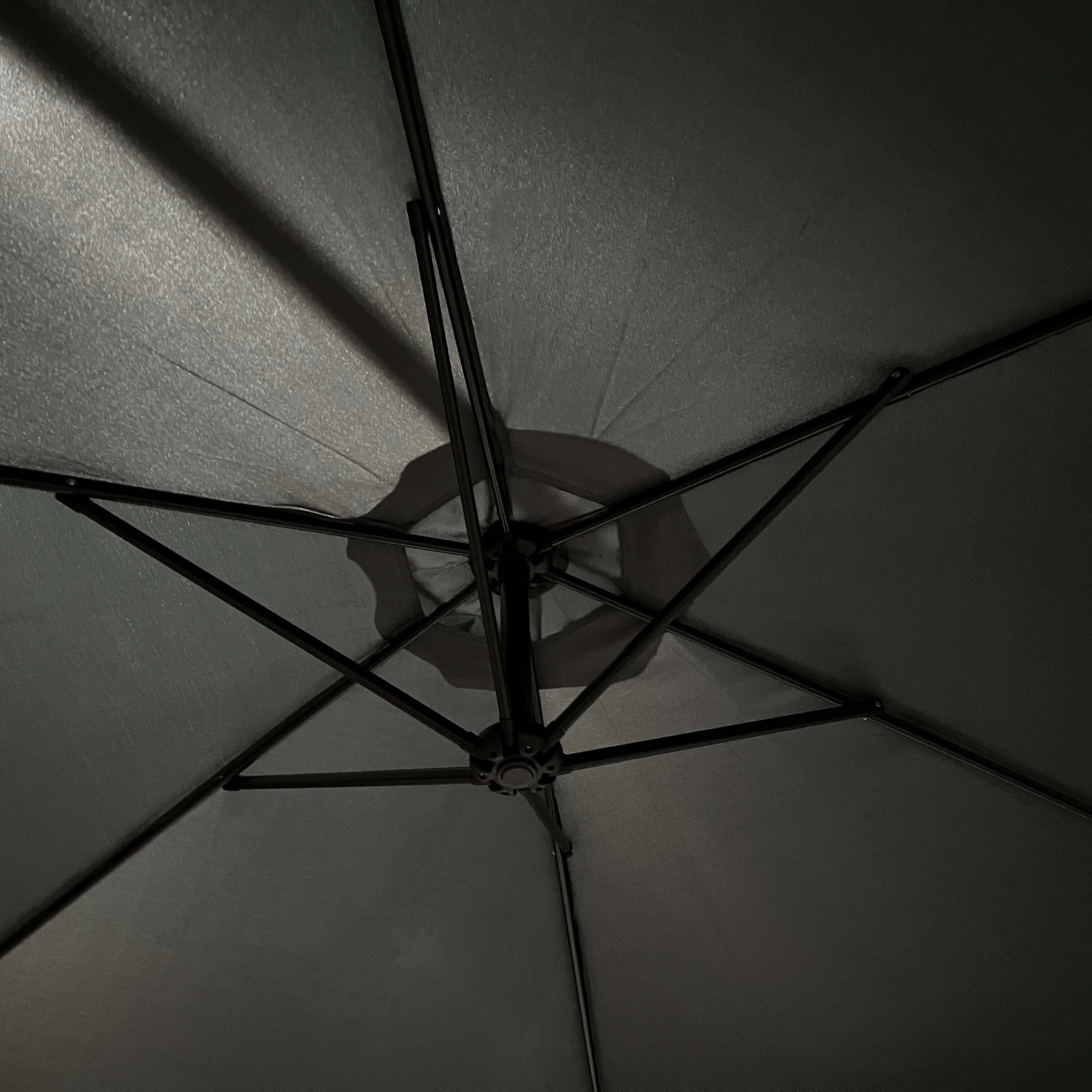 Raumhirsch Parasol déporté 300x300 cm acier / polyester Avec manivelle Protection UV gris – dimensions et vue complémentaire