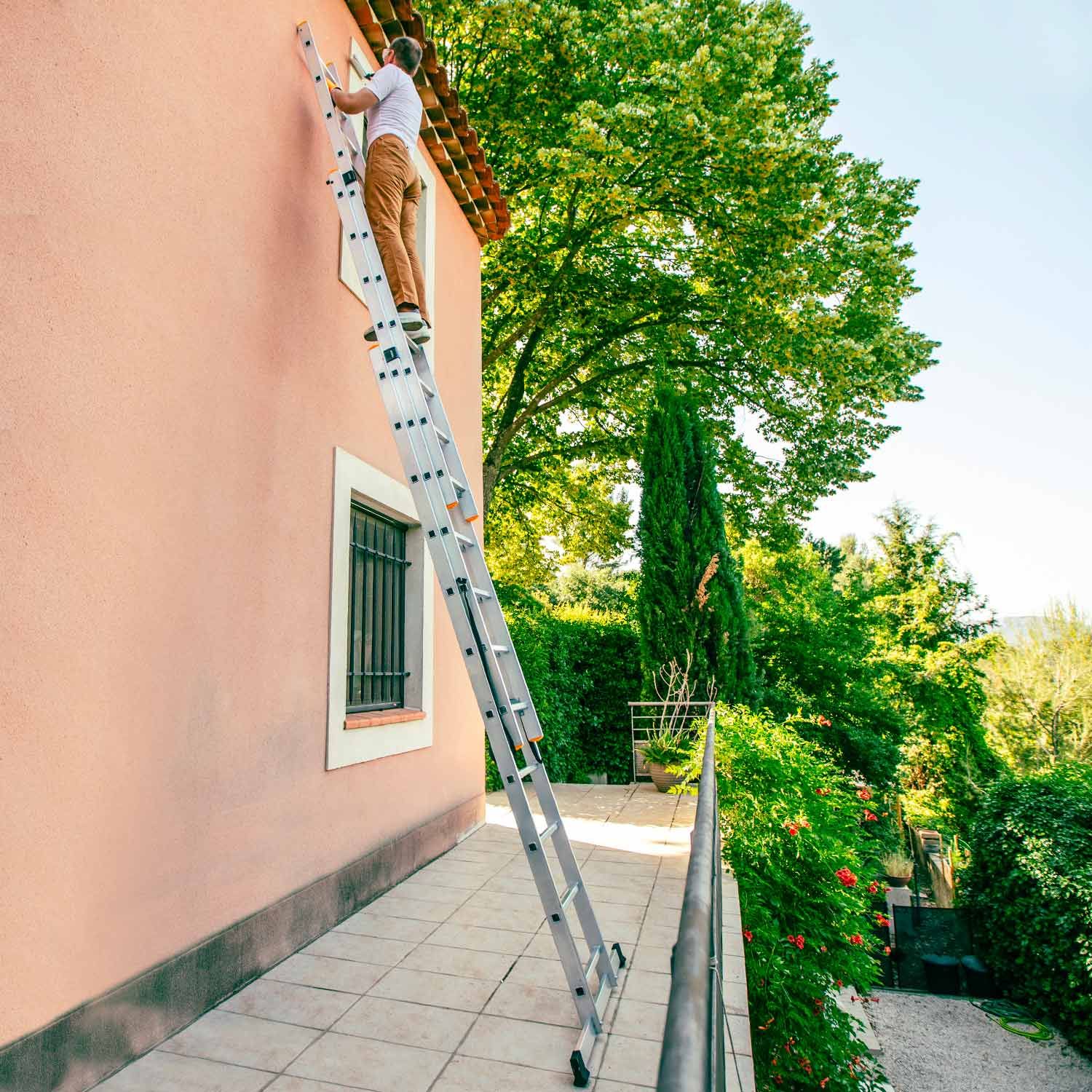 Position d’appui, 3 plans dépliés