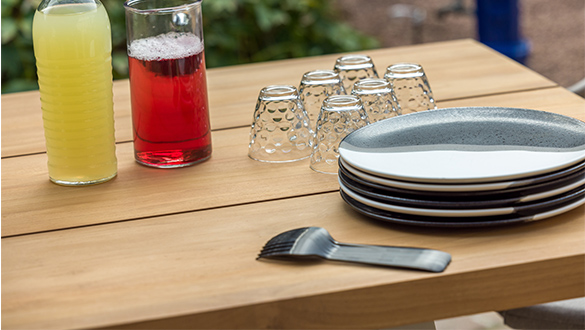 table-bois-teck-seychelles-jardiline.jpg