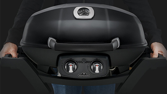 poignees-barbecue-a-gaz-napoleon-travel-q-pro-285-noir-1.jpg