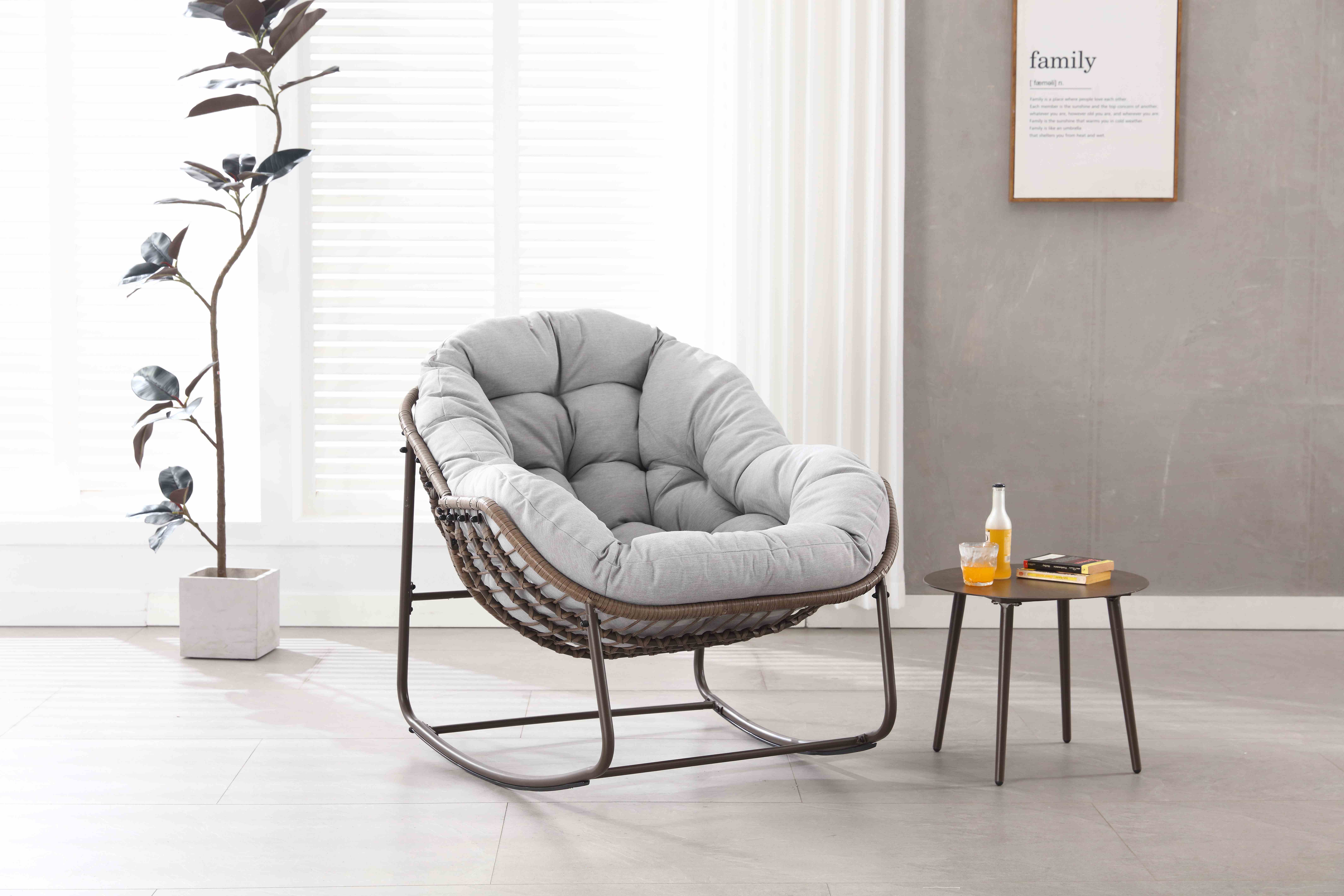 Fauteuil à bascule rotin gris clair extérieur