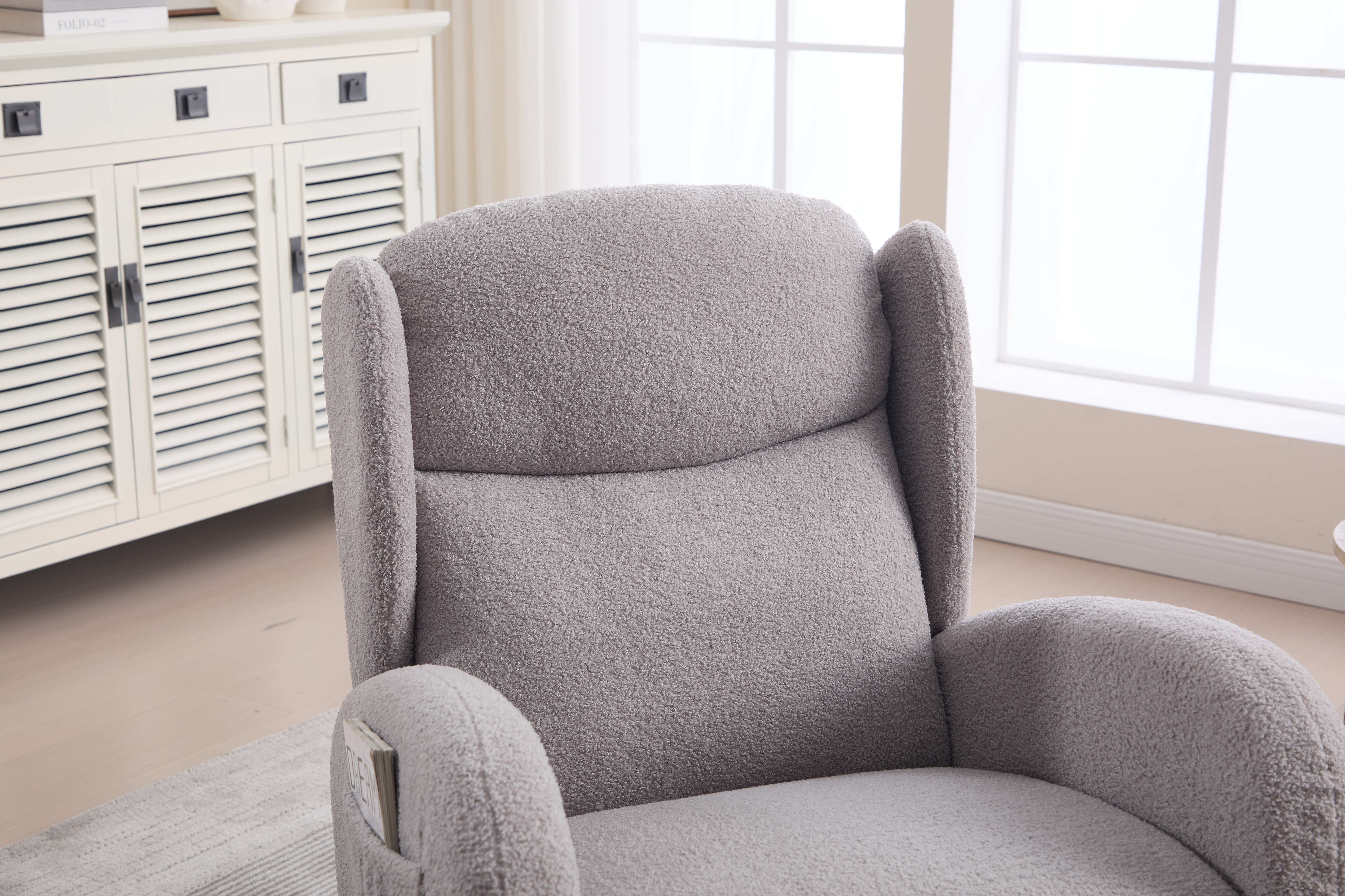 Fauteuil tissu Teddy doux respirant design minimaliste