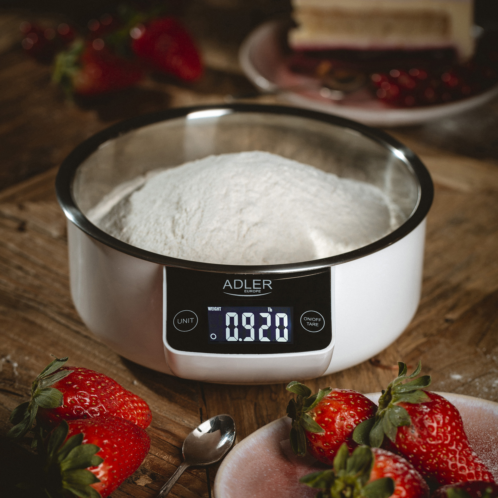 Adler AD 3166 Balanza Electrónica de Cocina Digital con Bol, 900 ml, 5 kg (11 lb), Alta Precisión 1 g, TARA, medición de Líquidos
