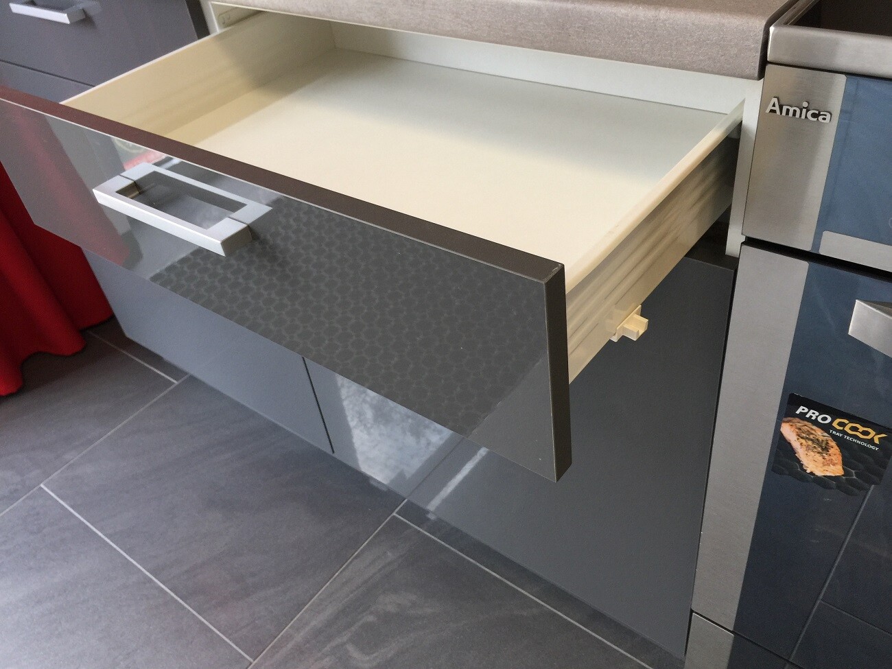 IMPACT FURNITURE 400 Kitchen Unit Base Cabinet 40 Cupboard Grey Gloss Soft Close Door Drawer Luxe -Vonshef shop AAHKMJXYDAFdJAOAIMEbOAchJdpzcxeaGAN93tAr4QXGWAsvr94Z6MVdduMyK1uQ M1hGz9wn4J9eeyoLxcc aJW6OvYOS GR