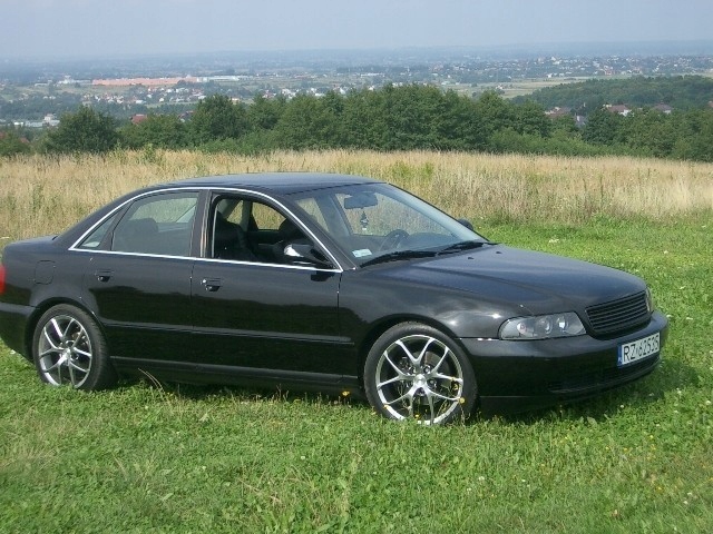 Enjoliveurs de vitres Audi A4 B5