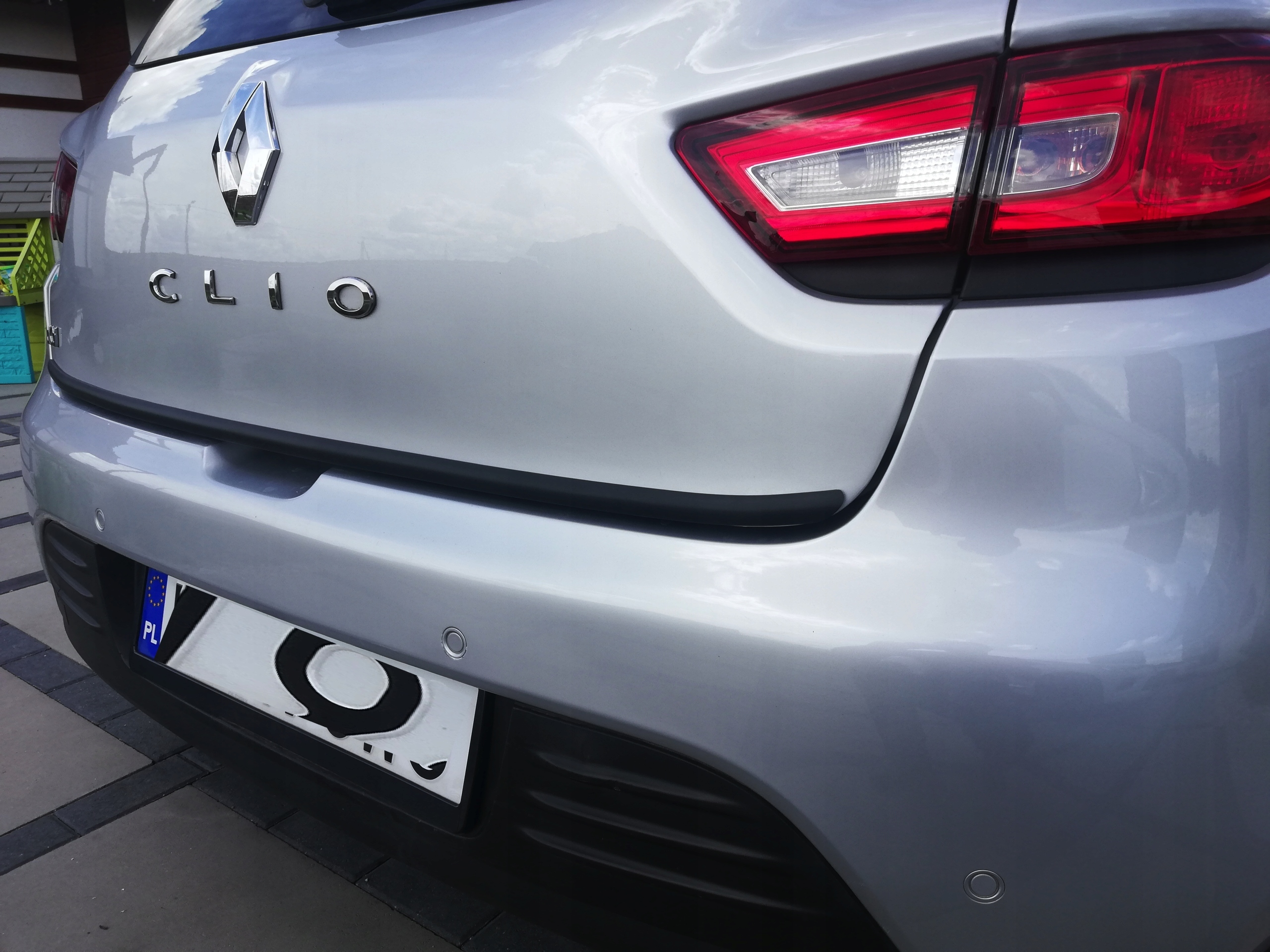 Renault Clio IV embellecedores – detalles