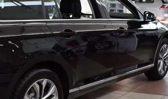 Strisce cromate lucide per Toyota Corolla