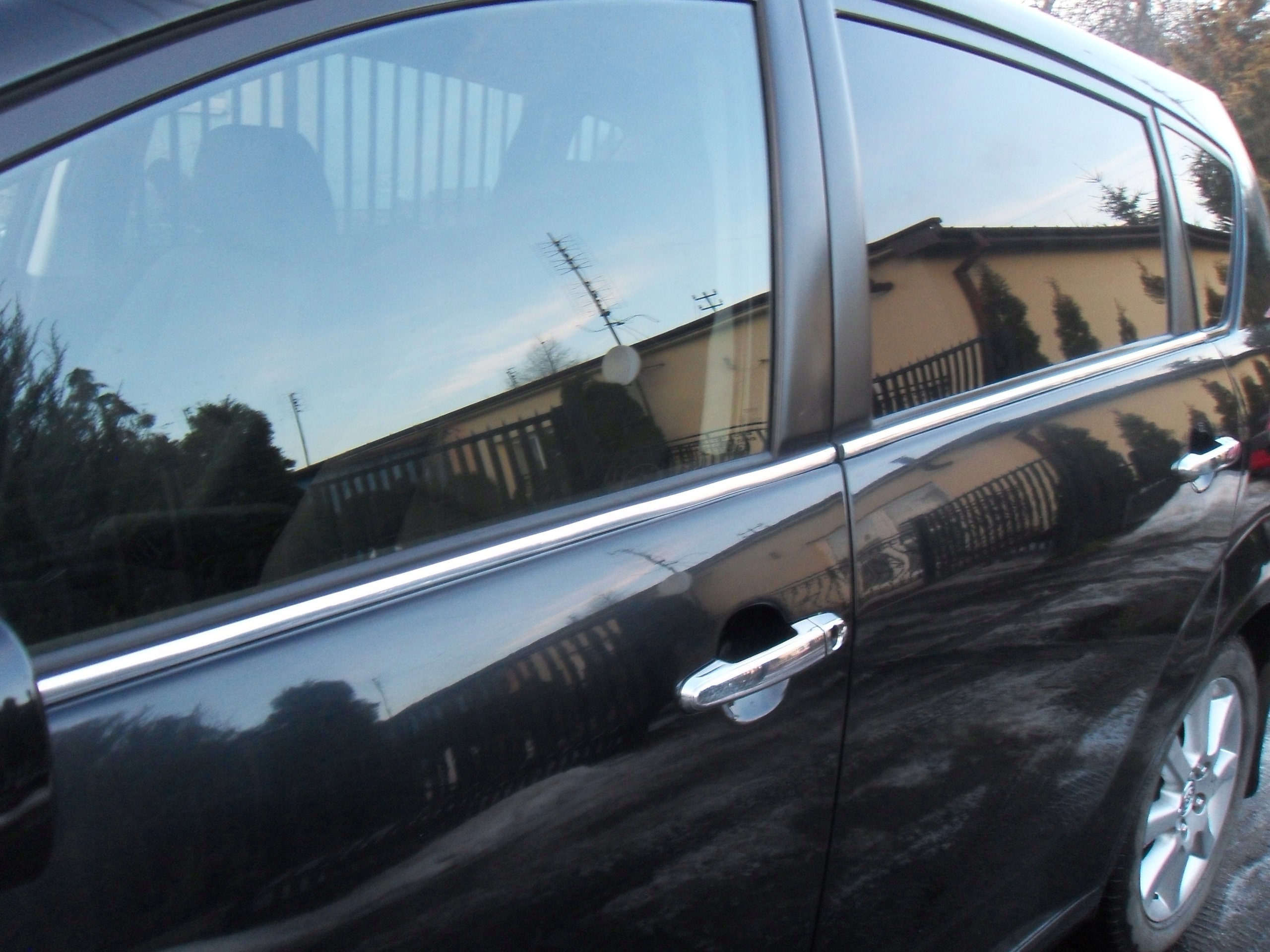 Eleganti modanature laterali cromate per Alfa Romeo 159 Kombi