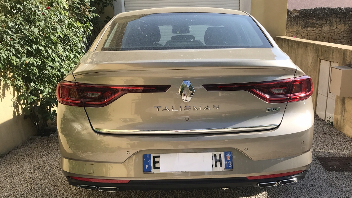 Embellecedor cromado para el portón trasero Renault Talisman