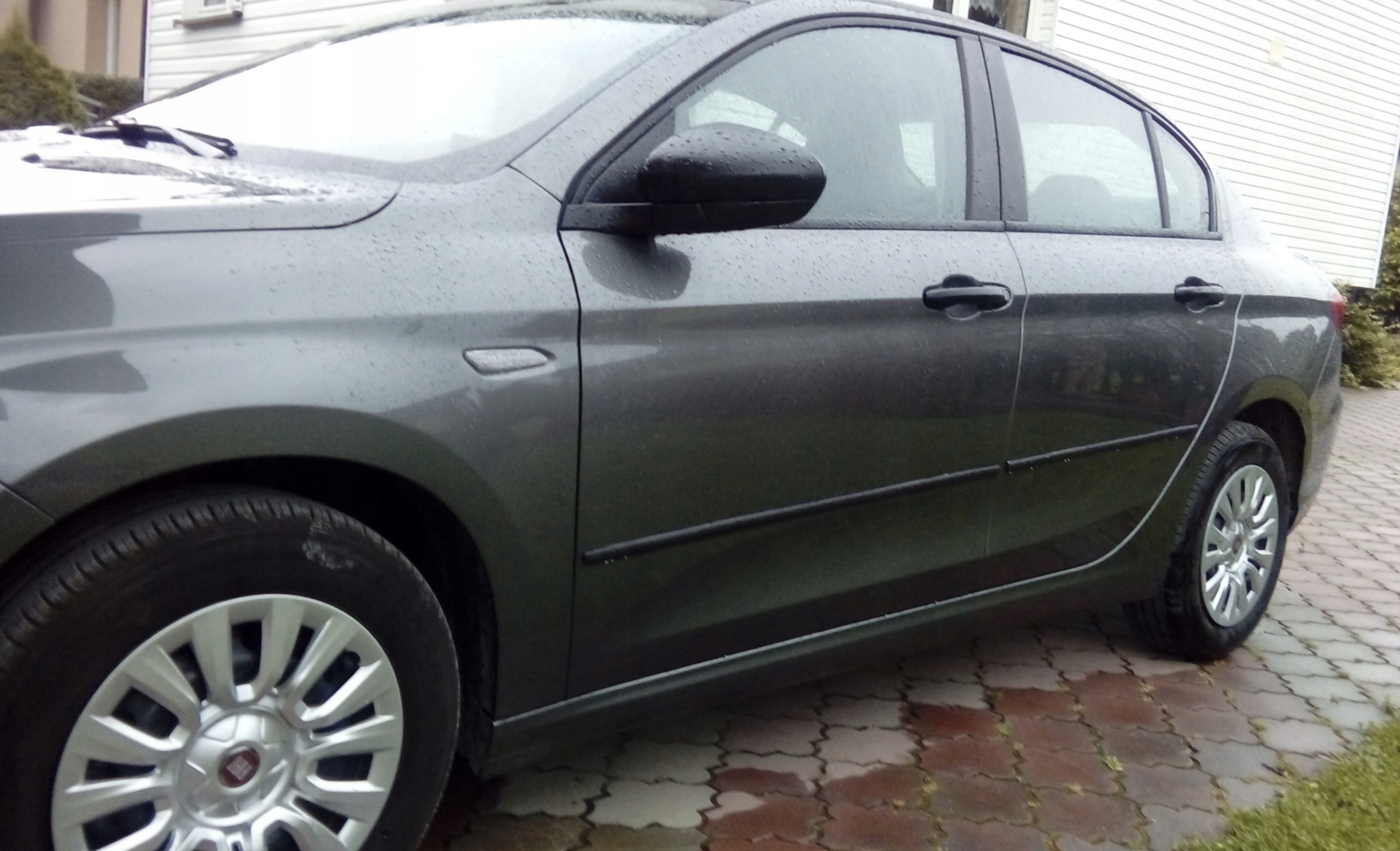 Embellecedor elegante Peugeot 207