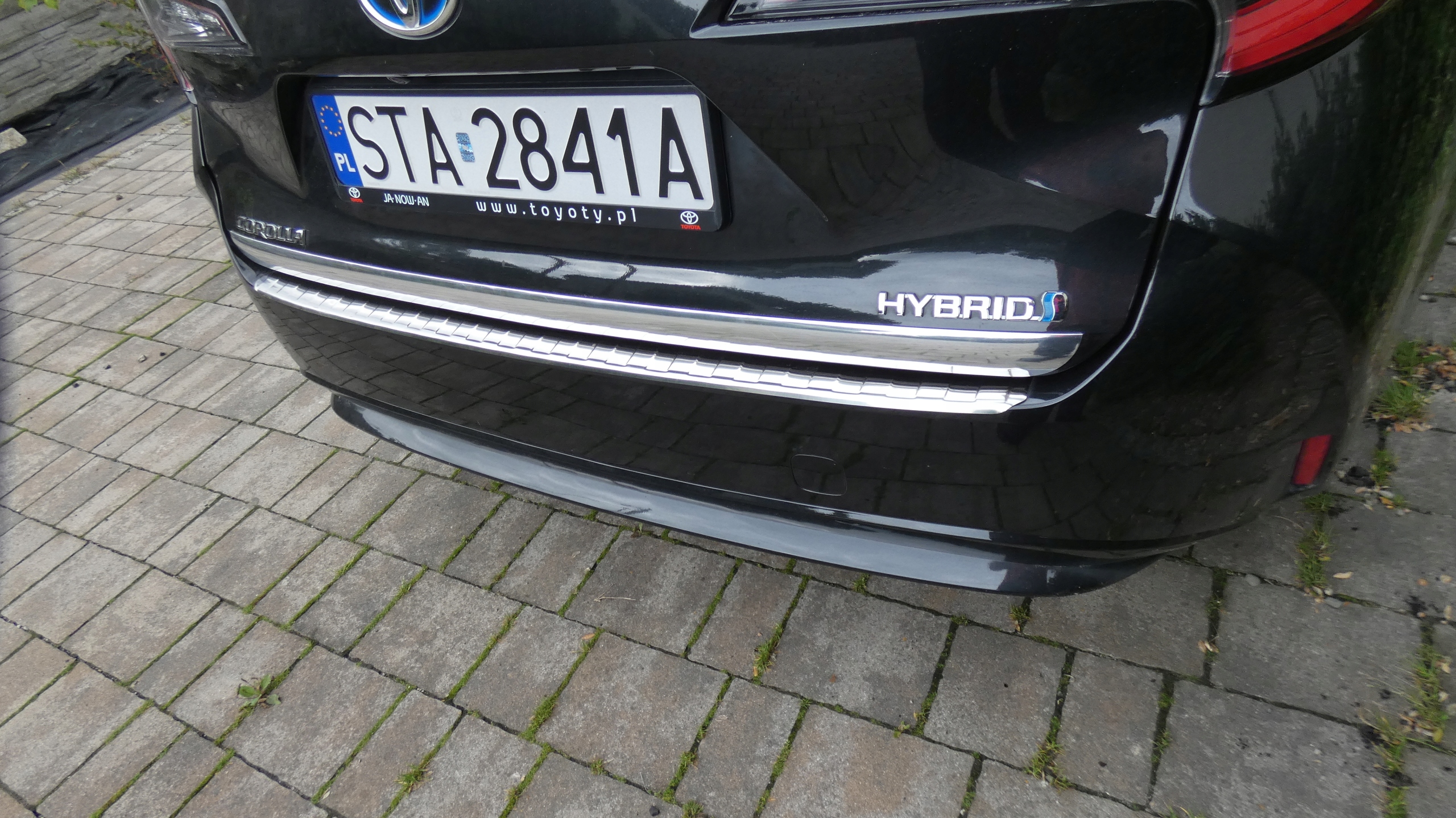 Chrom-Kofferraumdeckelverkleidung für Suzuki Swace 2020+