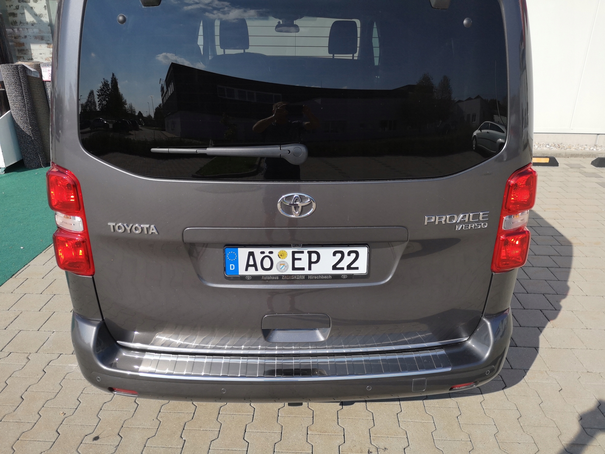 Finitura cromata per bagagliaio per Toyota Proace