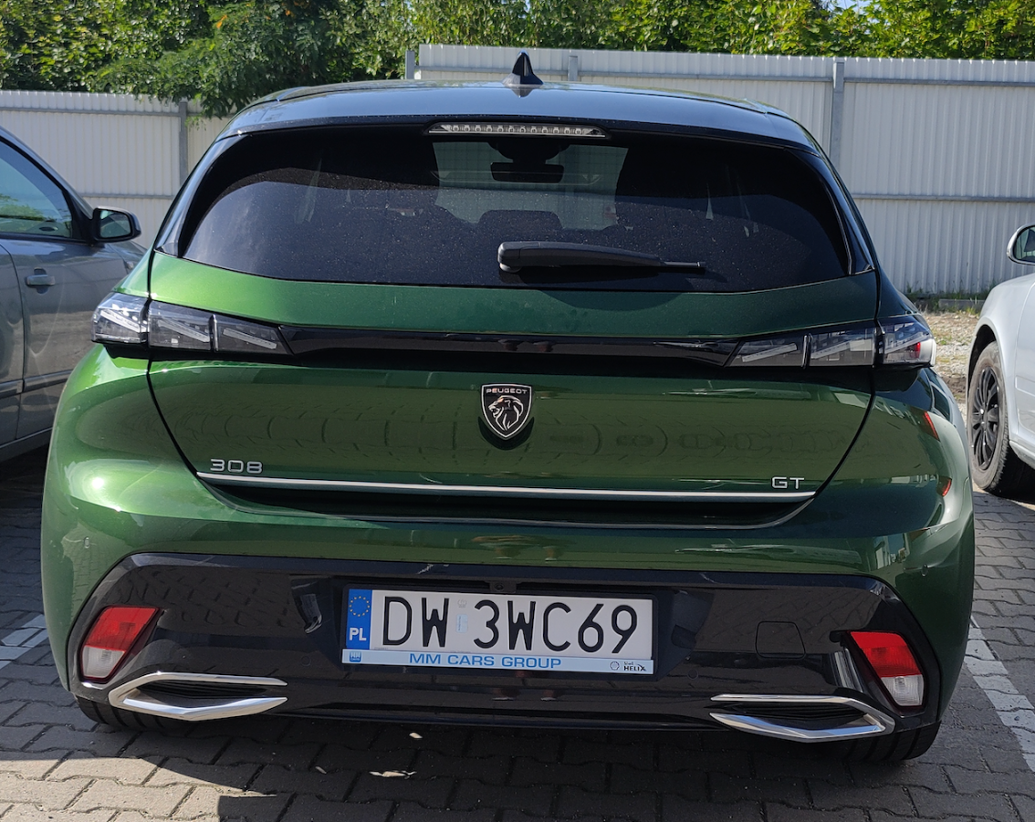 Tira cromada Peugeot 308 HB – montaje