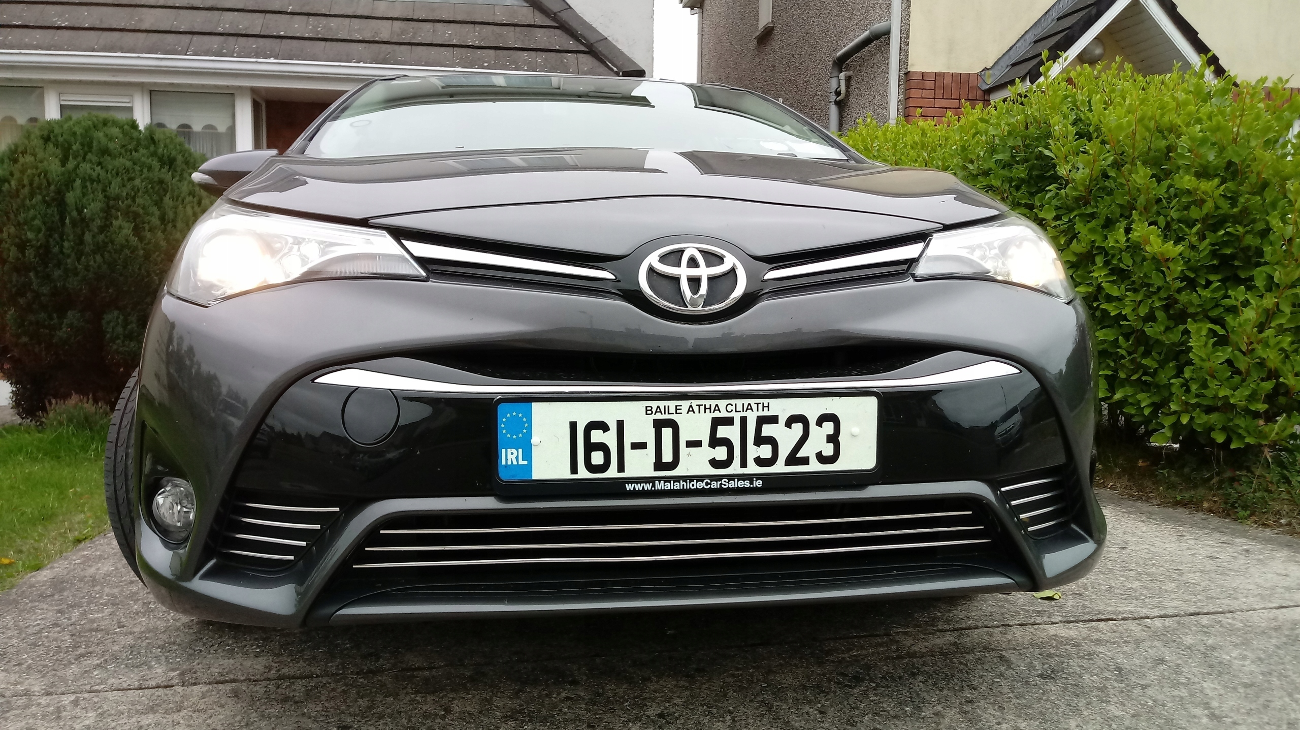 Strisce cromate Toyota Avensis - dettagli